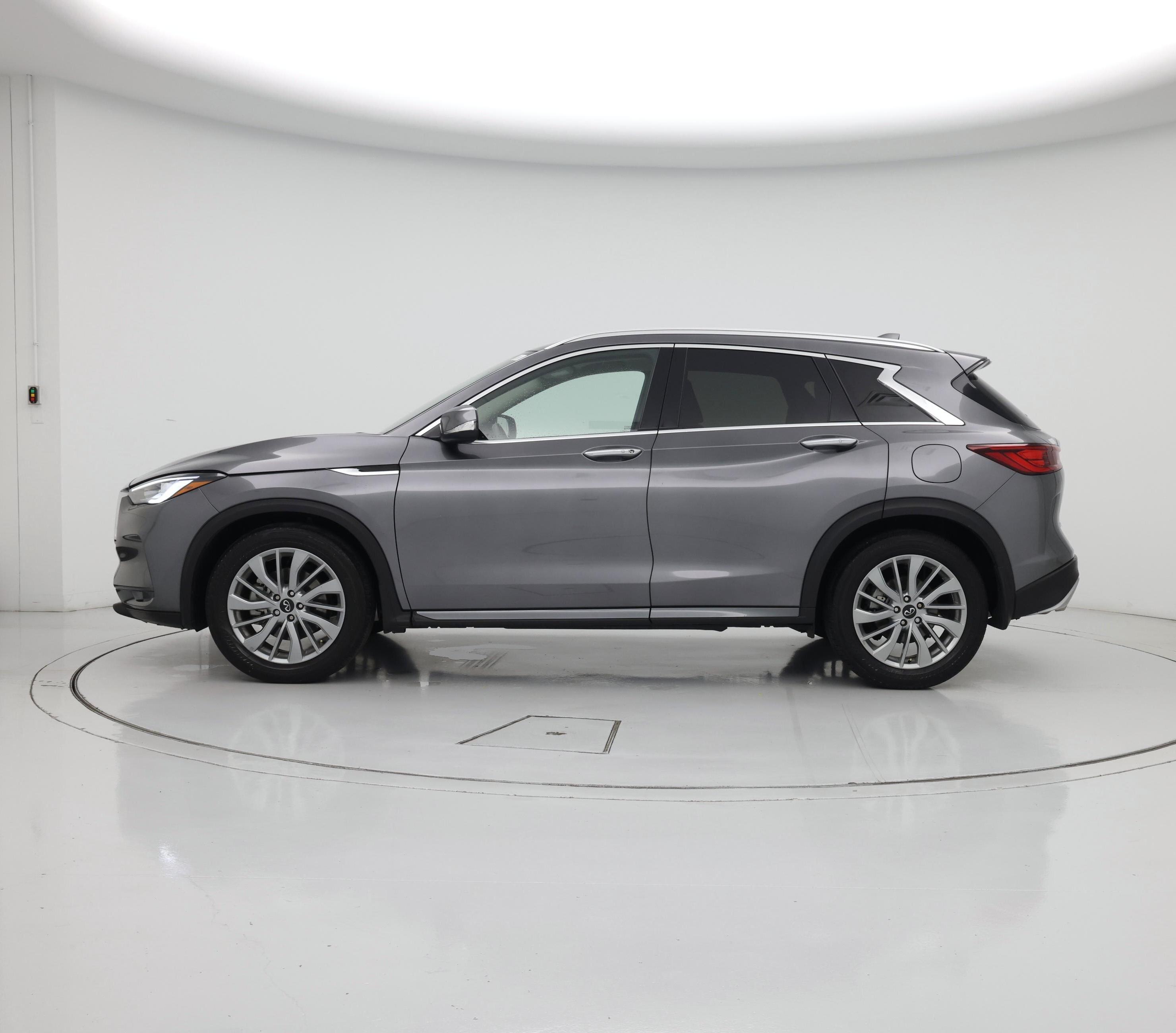 Thumbnail: 2023 INFINITI QX50 - 3