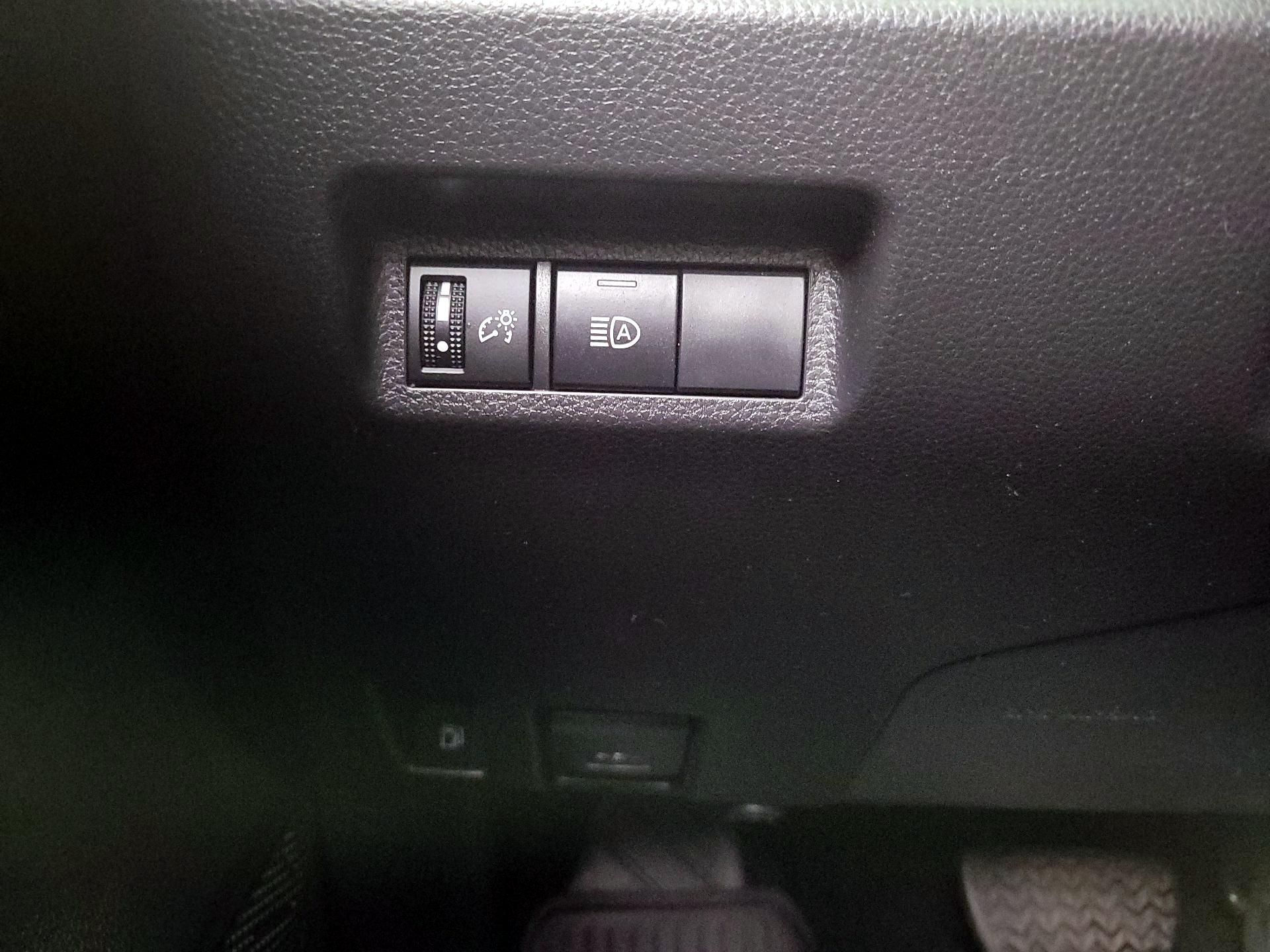 Thumbnail: 2023 Toyota RAV4 - 13