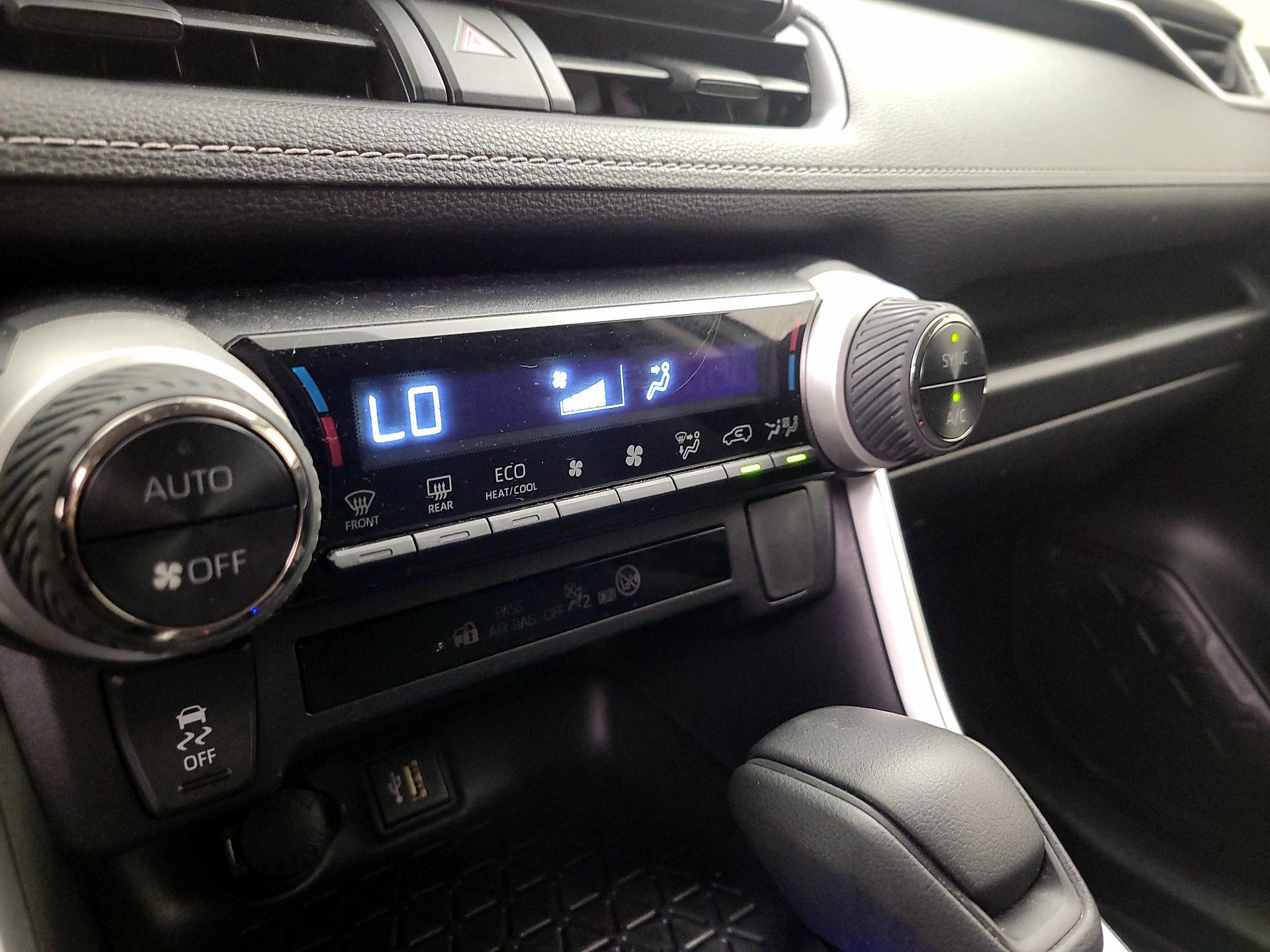 Thumbnail: 2023 Toyota RAV4 - 16