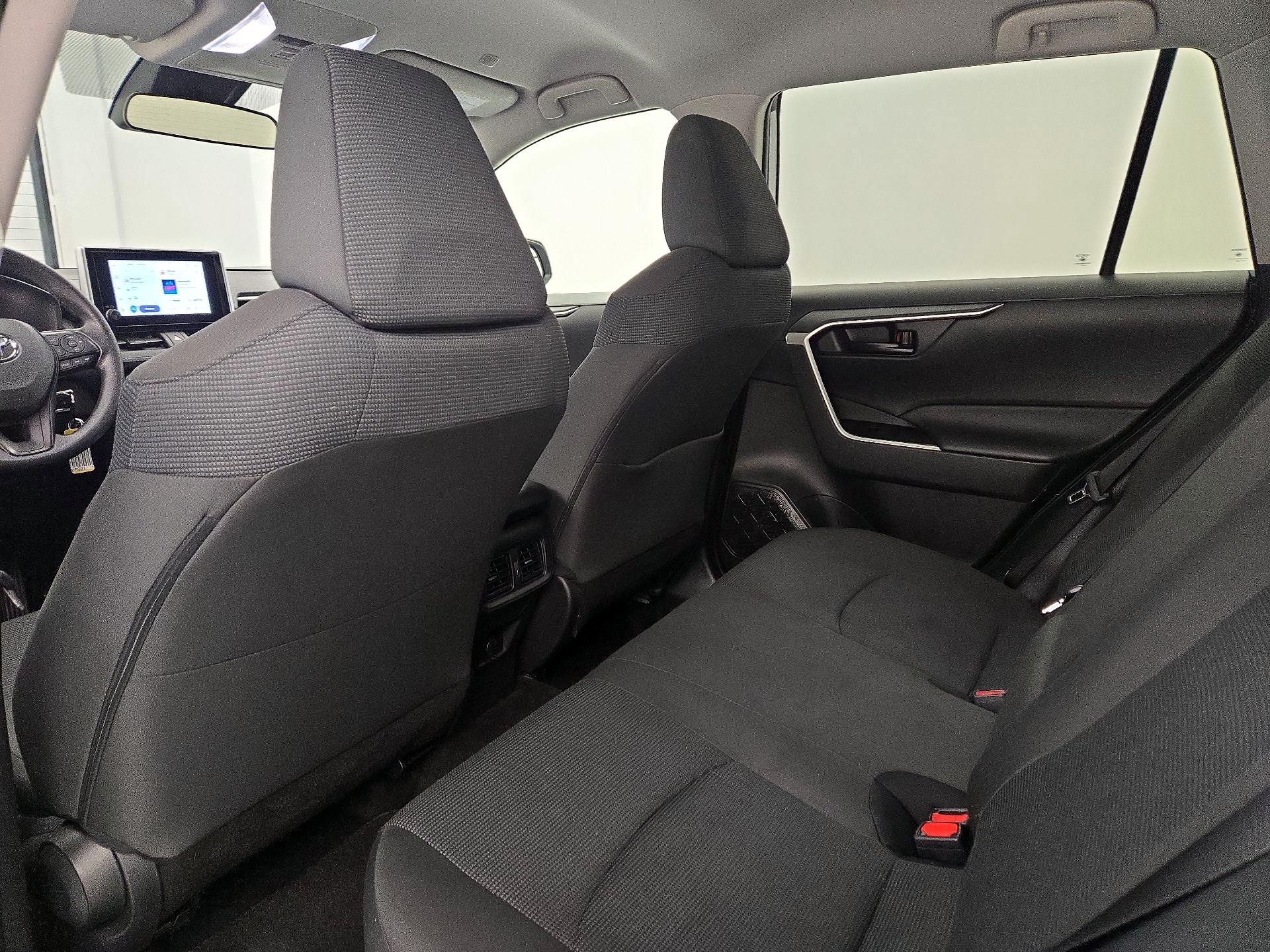 Thumbnail: 2025 Toyota RAV4 - 19