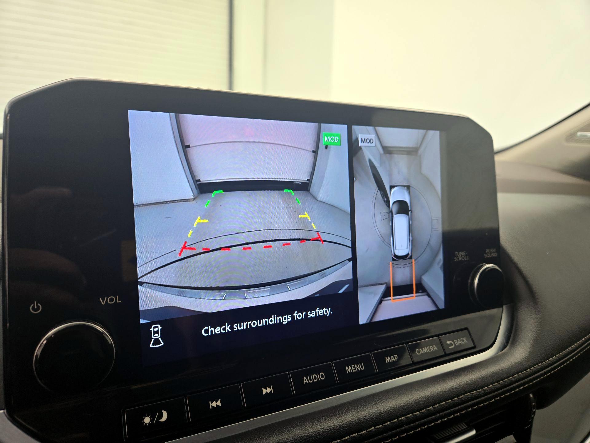 Thumbnail: 2022 Nissan Rogue - 15