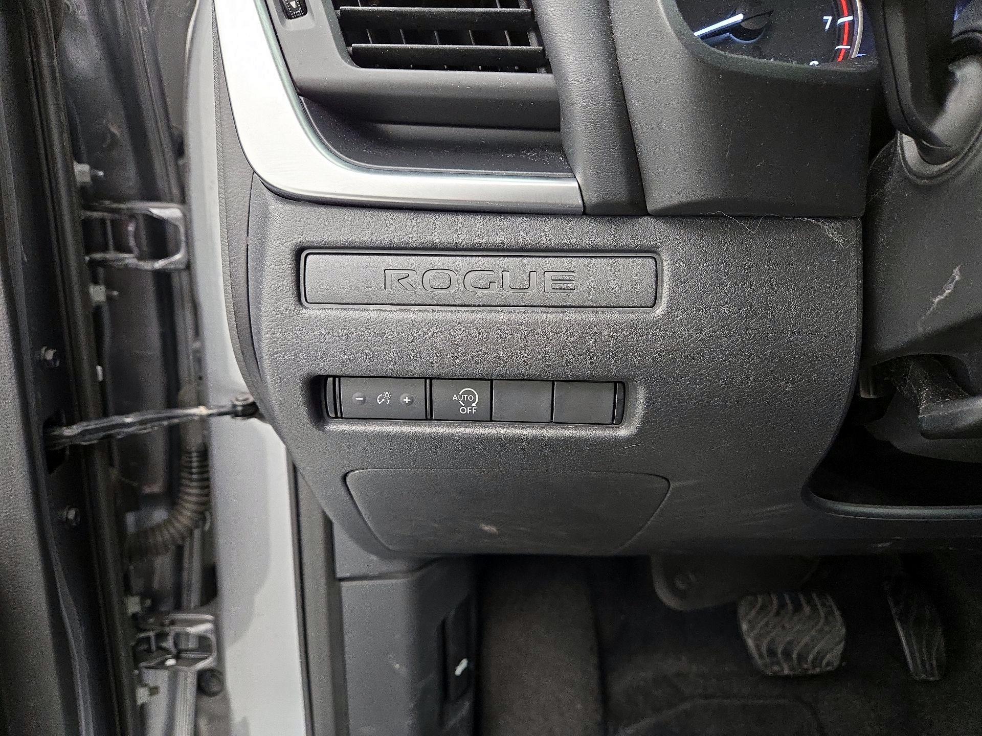 Thumbnail: 2023 Nissan Rogue - 13