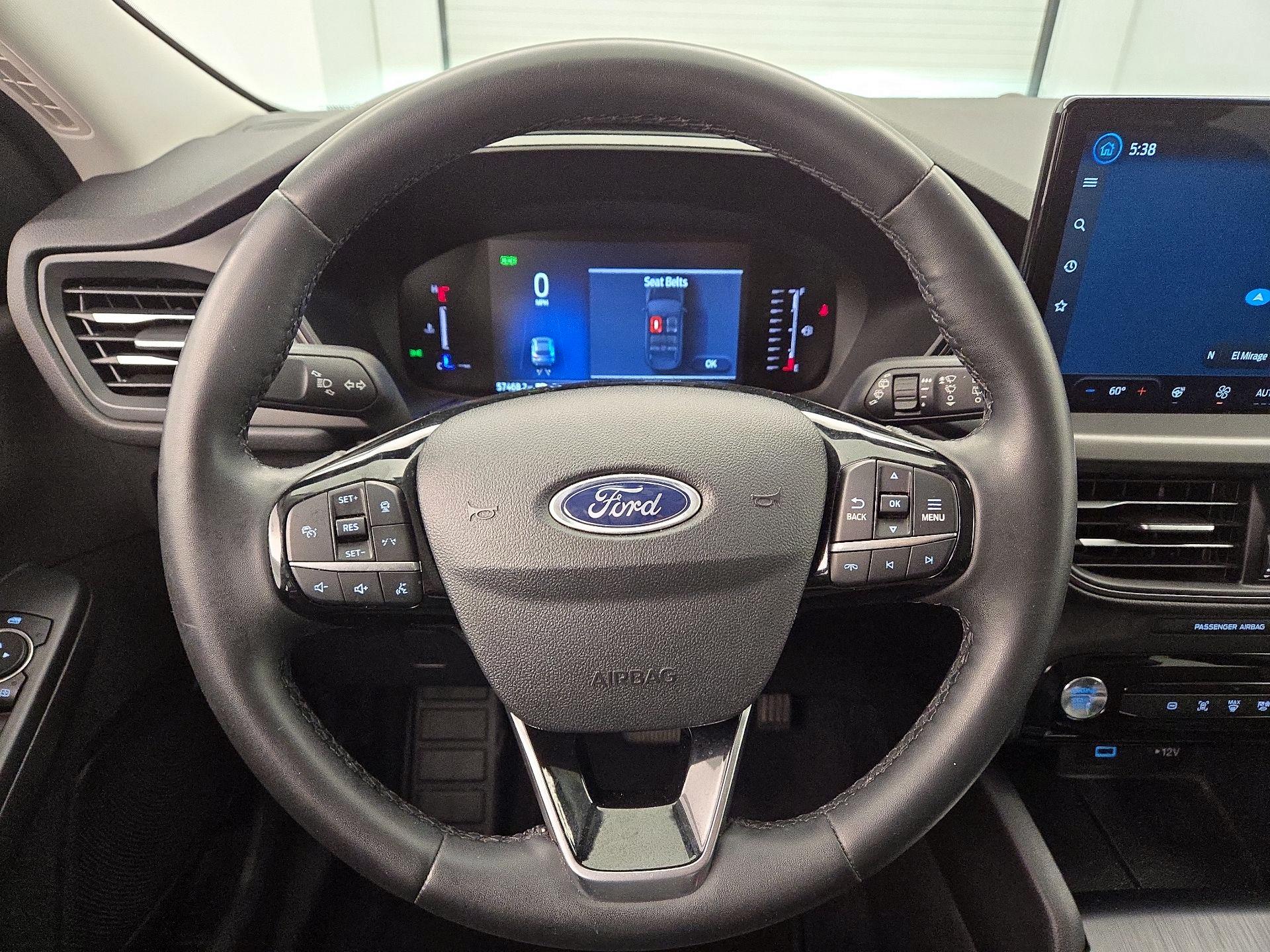 Thumbnail: 2023 Ford Escape - 10