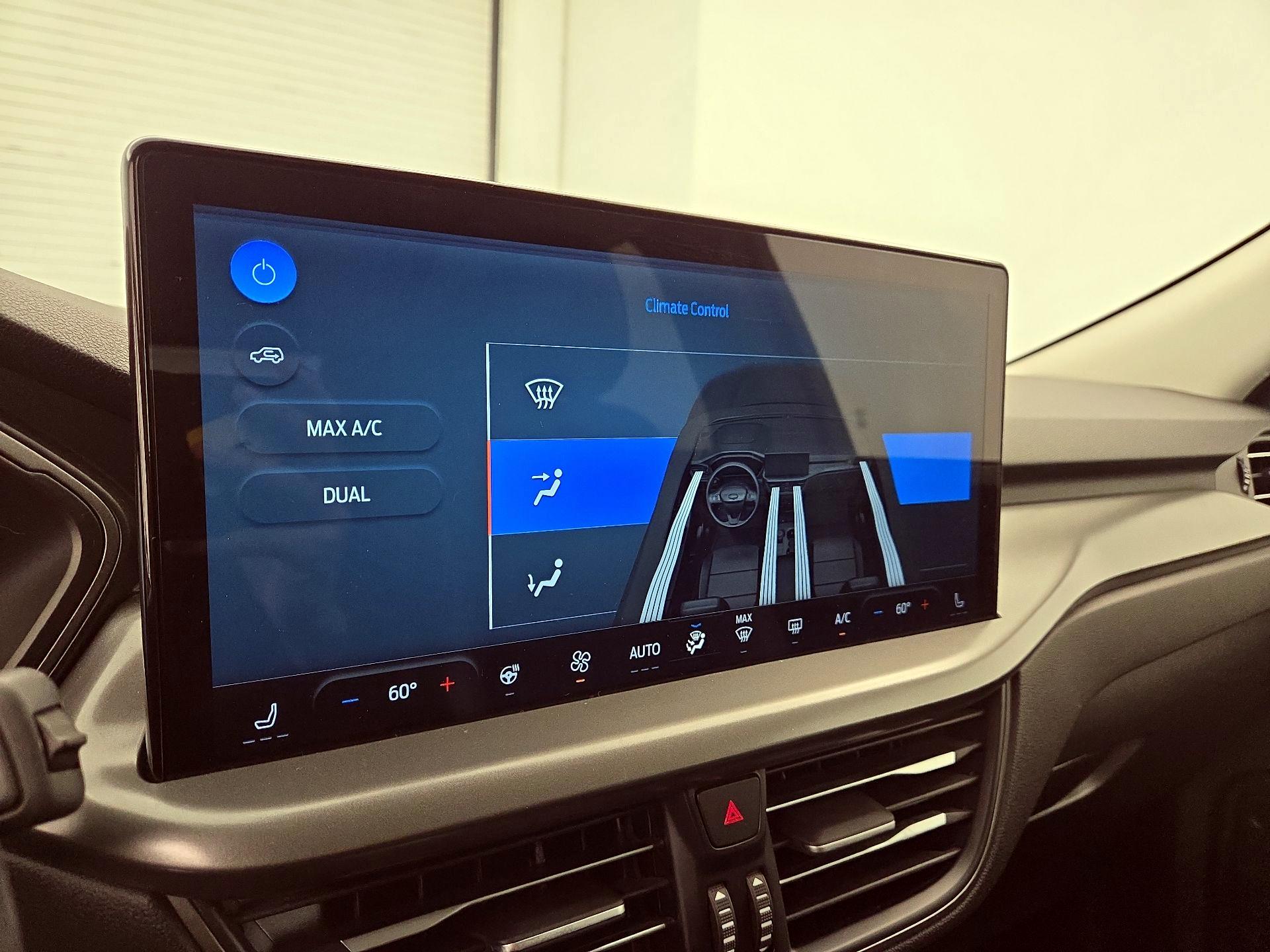 Thumbnail: 2023 Ford Escape - 17