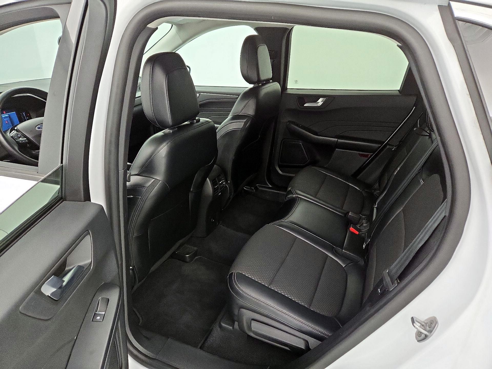 Thumbnail: 2023 Ford Escape - 20