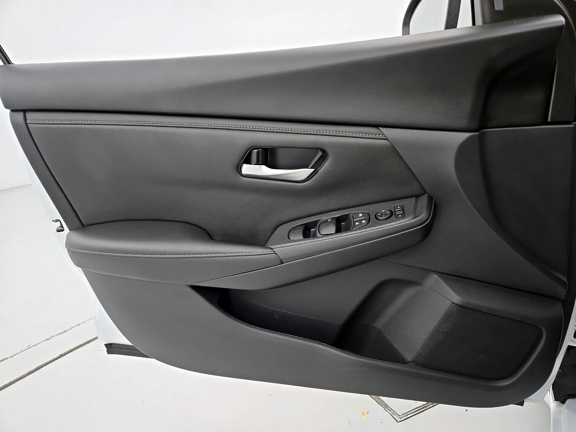 Thumbnail: 2025 Nissan Sentra - 12