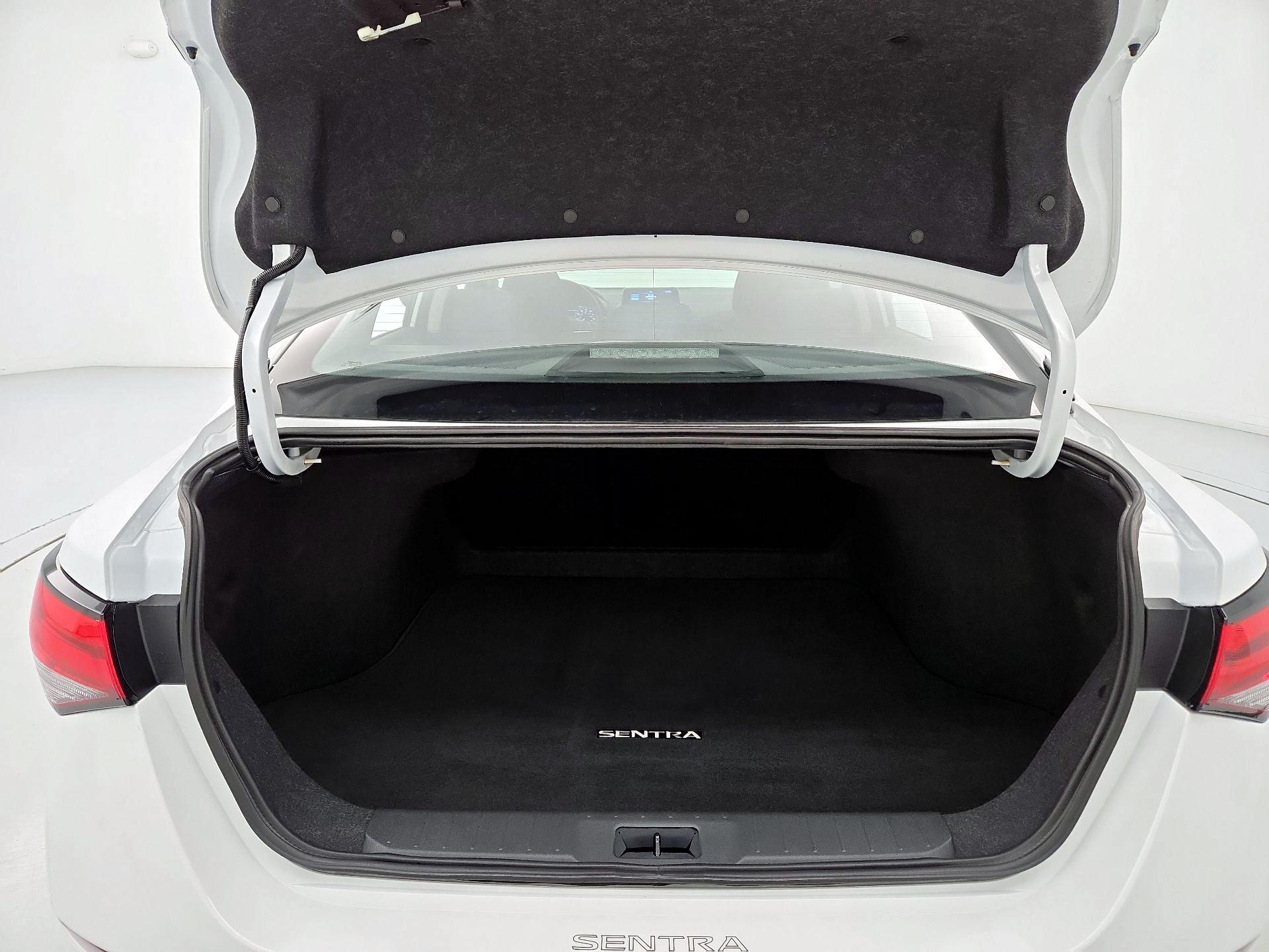 Thumbnail: 2025 Nissan Sentra - 20