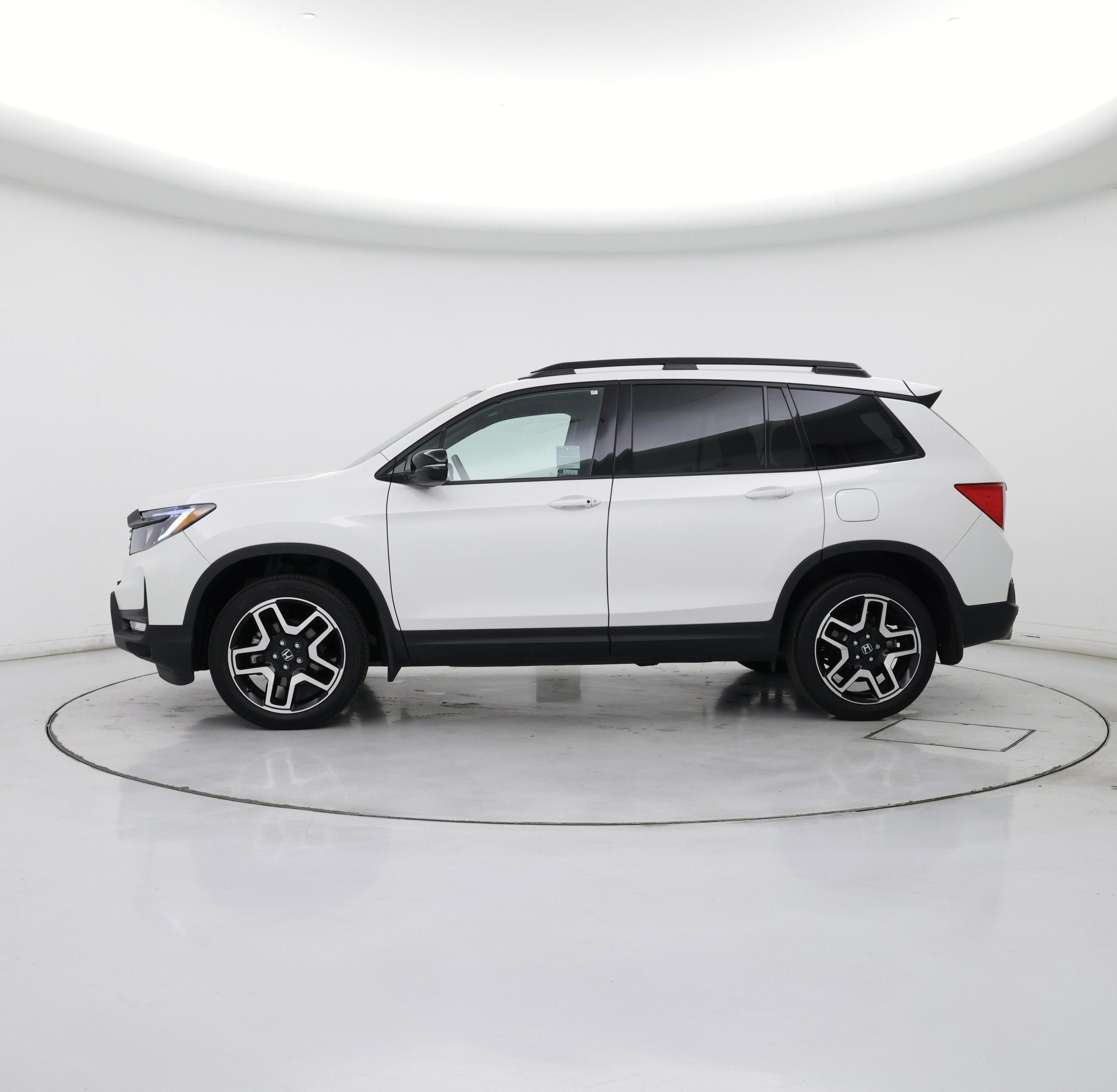 Thumbnail: 2023 Honda Passport - 3