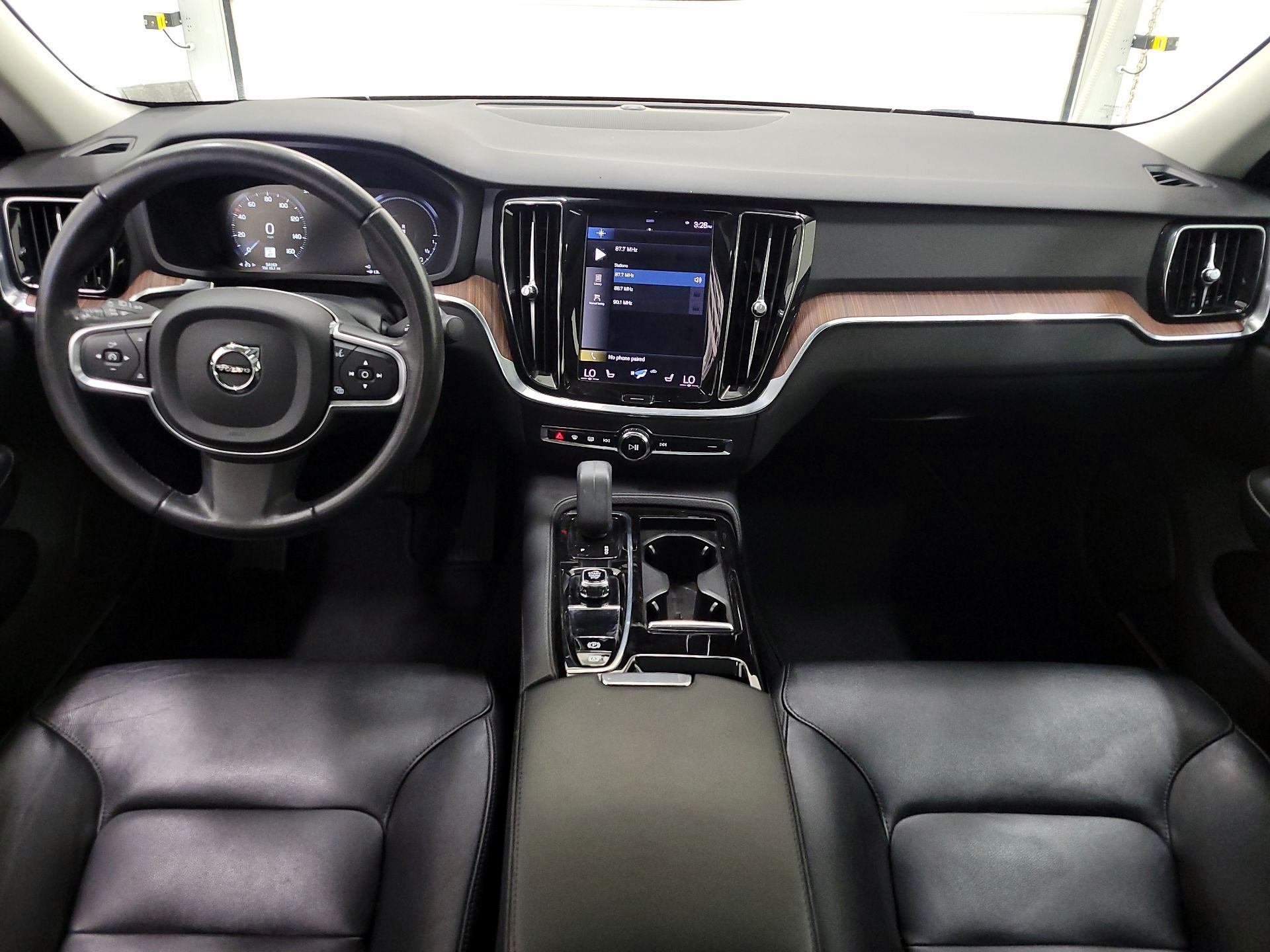 Thumbnail: 2022 Volvo S60 - 9