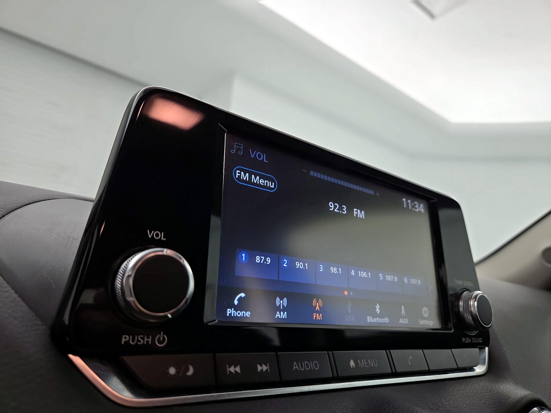 Thumbnail: 2024 Nissan Sentra - 15