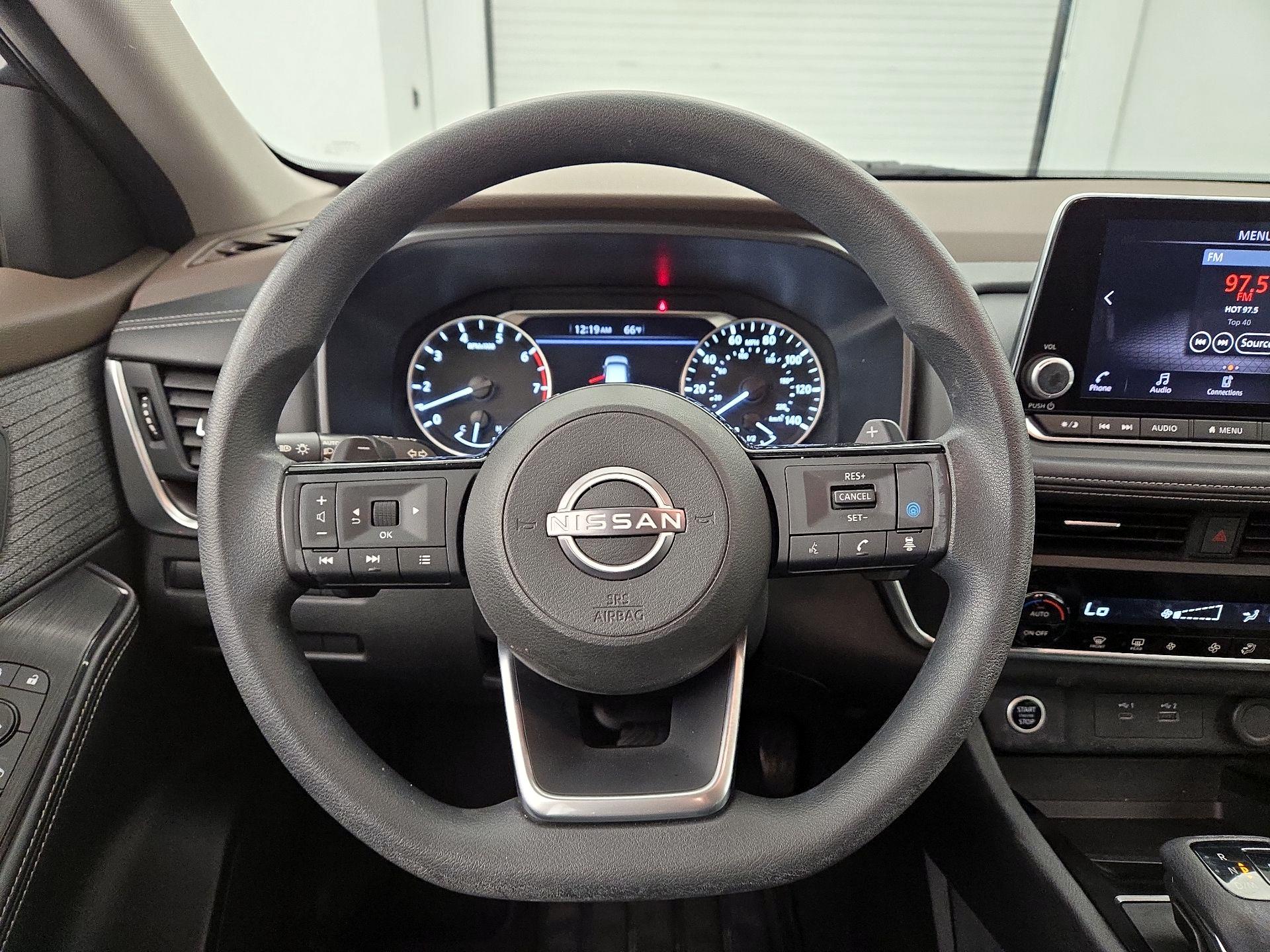 Thumbnail: 2023 Nissan Rogue - 10