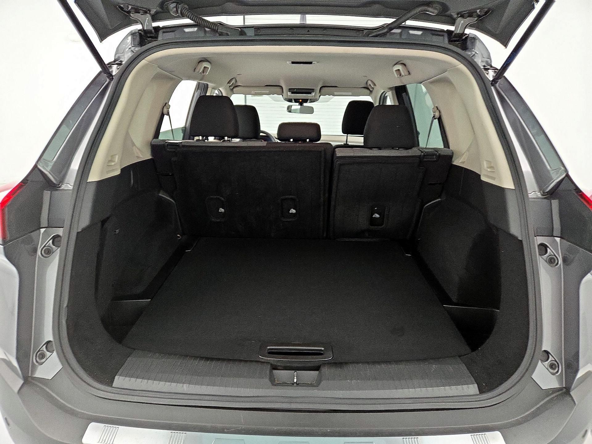 Thumbnail: 2023 Nissan Rogue - 20