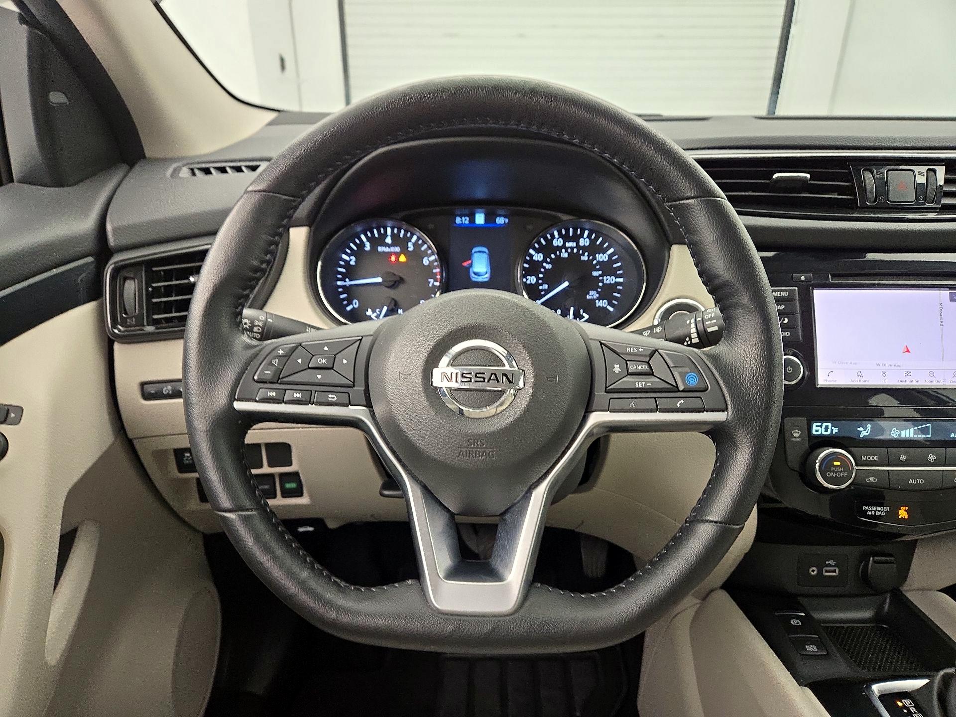 Thumbnail: 2022 Nissan Rogue Sport - 10