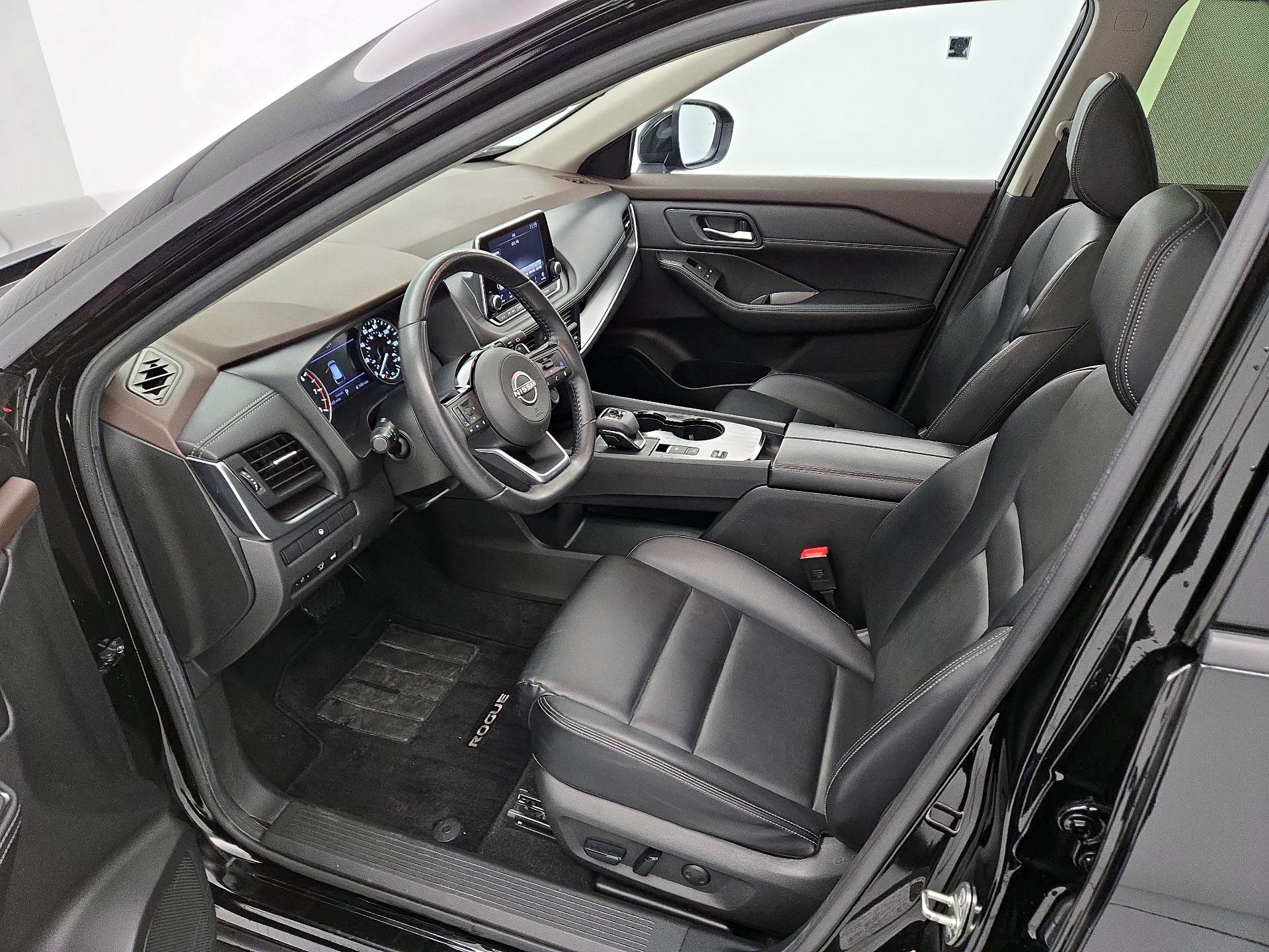 Thumbnail: 2023 Nissan Rogue - 11