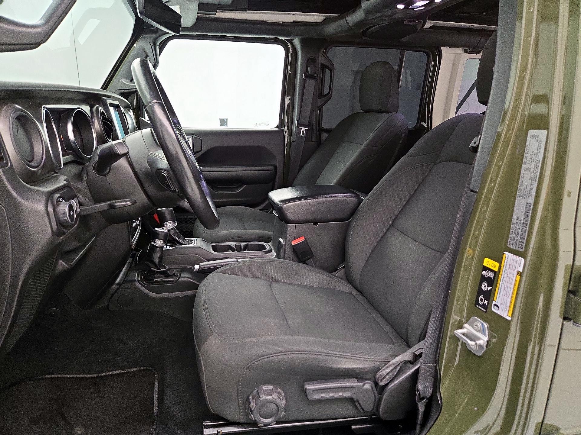 Thumbnail: 2021 Jeep Wrangler - 11