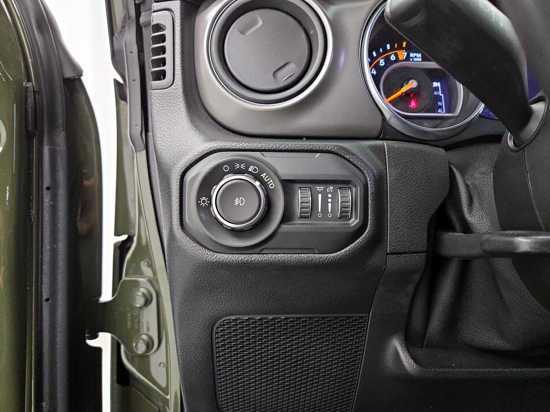 Thumbnail: 2021 Jeep Wrangler - 13