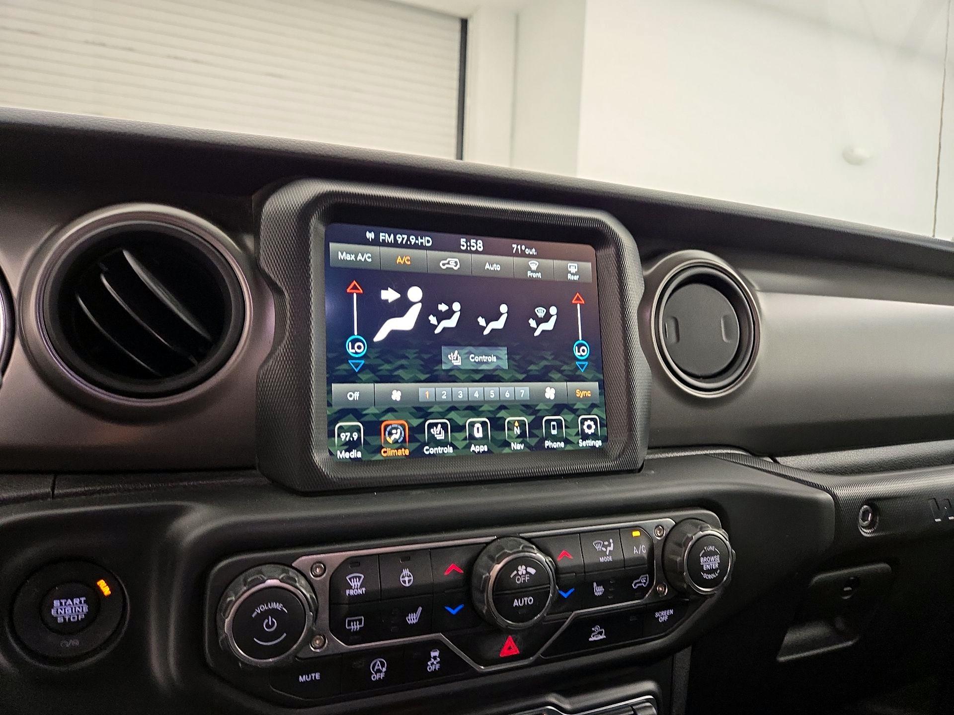 Thumbnail: 2021 Jeep Wrangler - 17