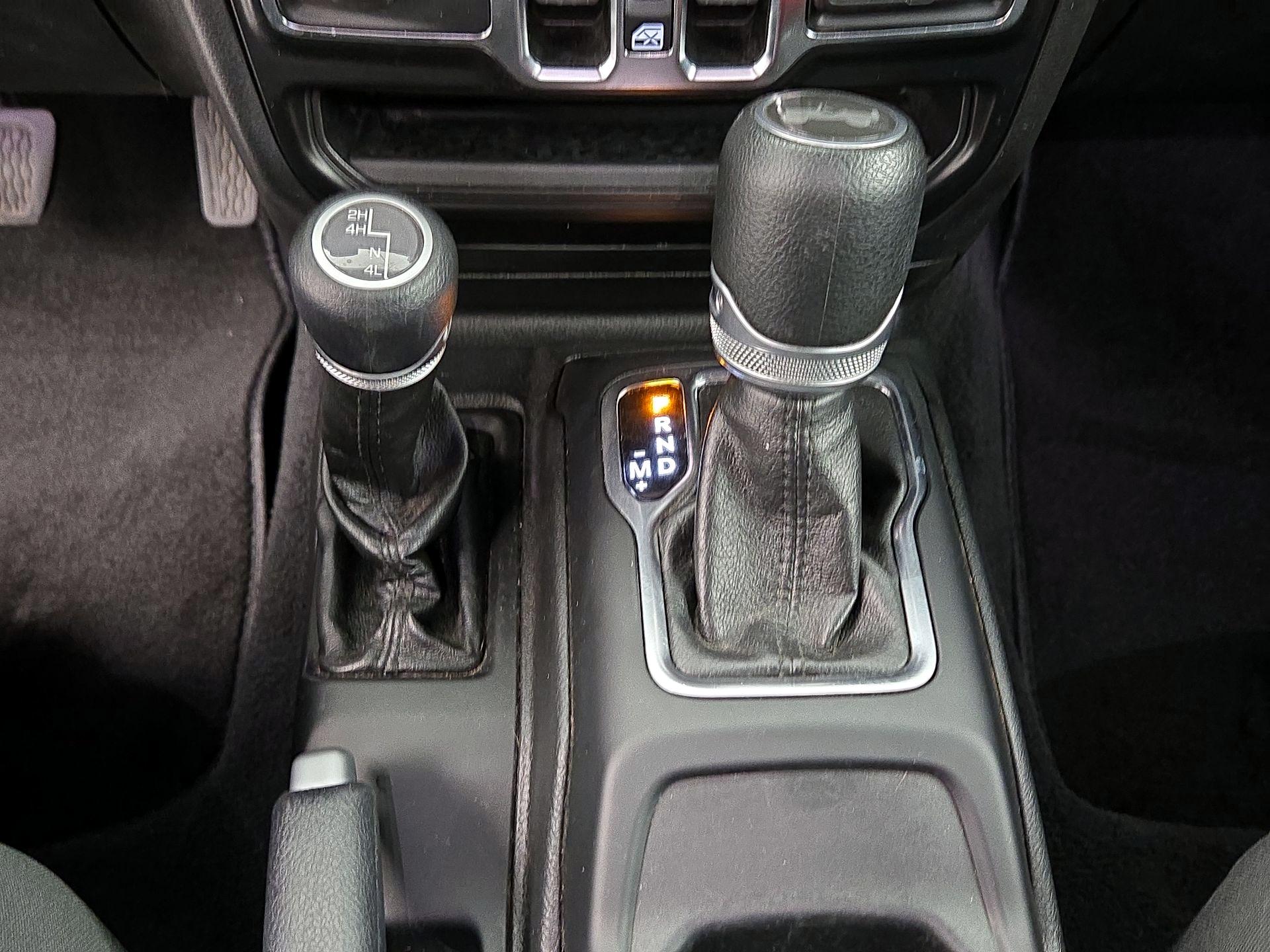 Thumbnail: 2021 Jeep Wrangler - 18