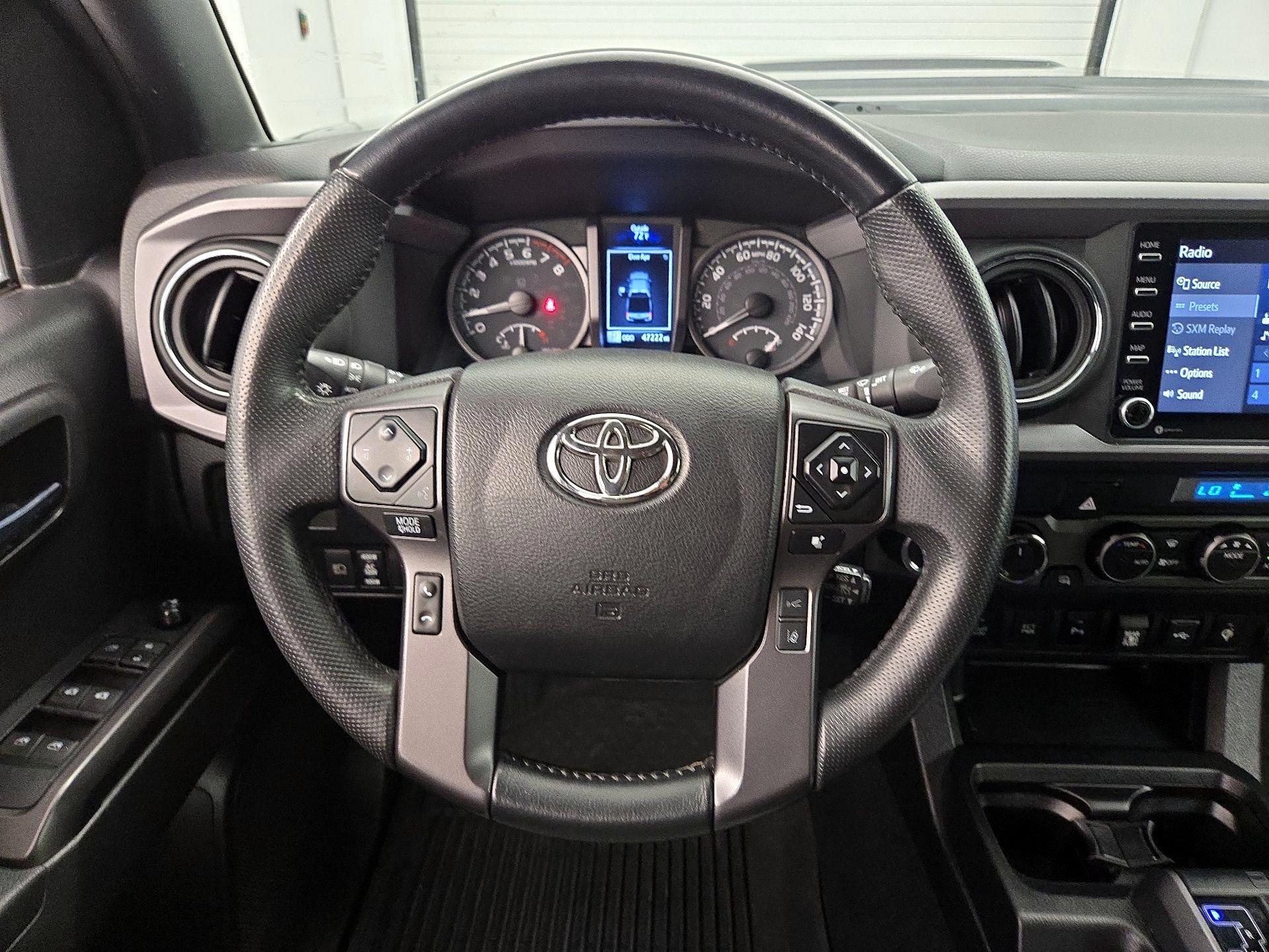 Thumbnail: 2022 Toyota Tacoma - 10