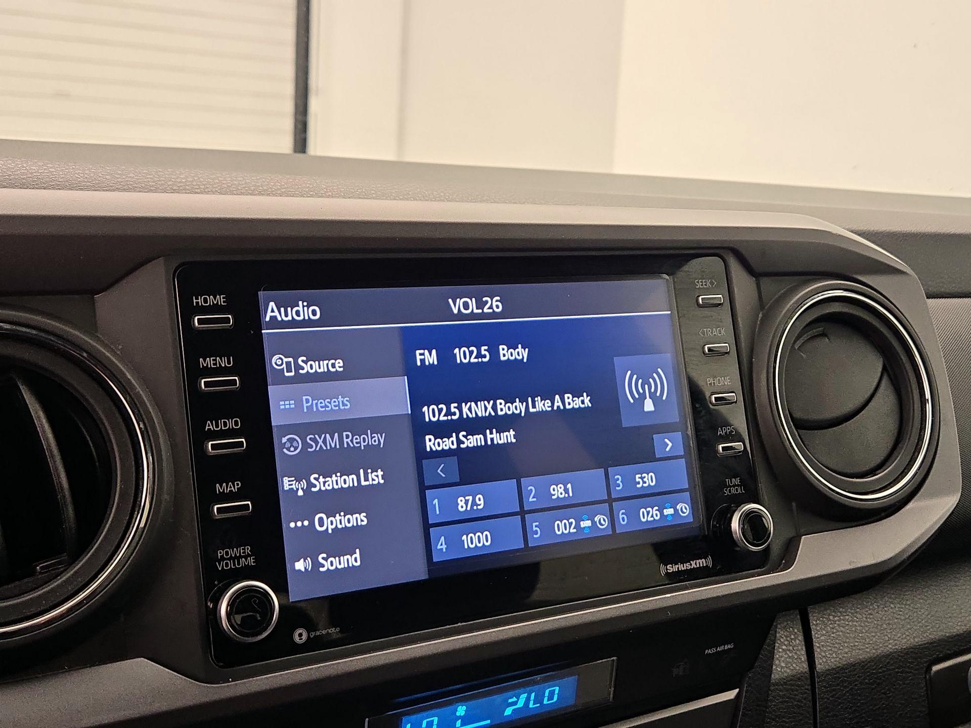 Thumbnail: 2022 Toyota Tacoma - 15