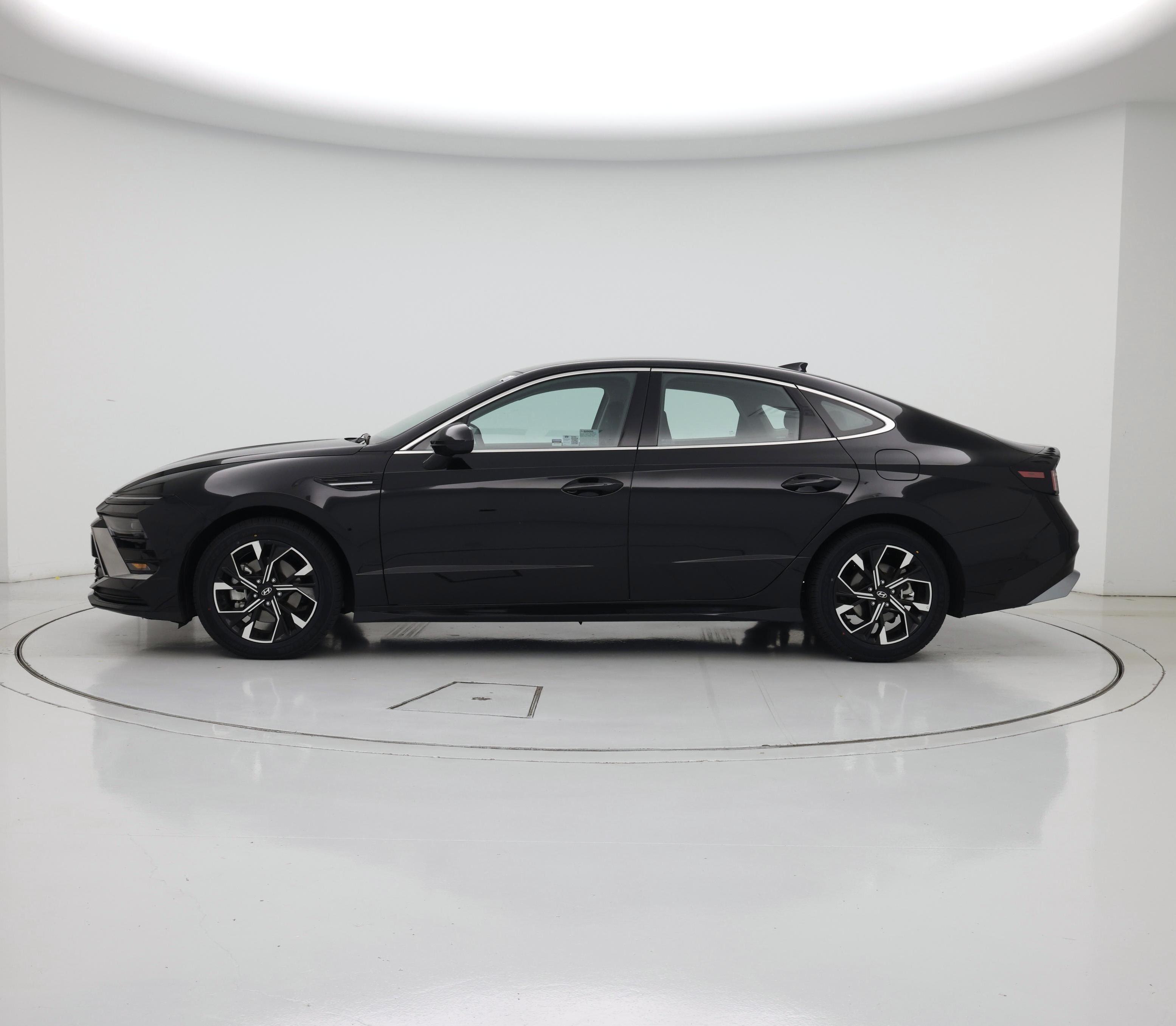 Thumbnail: 2024 Hyundai Sonata - 3