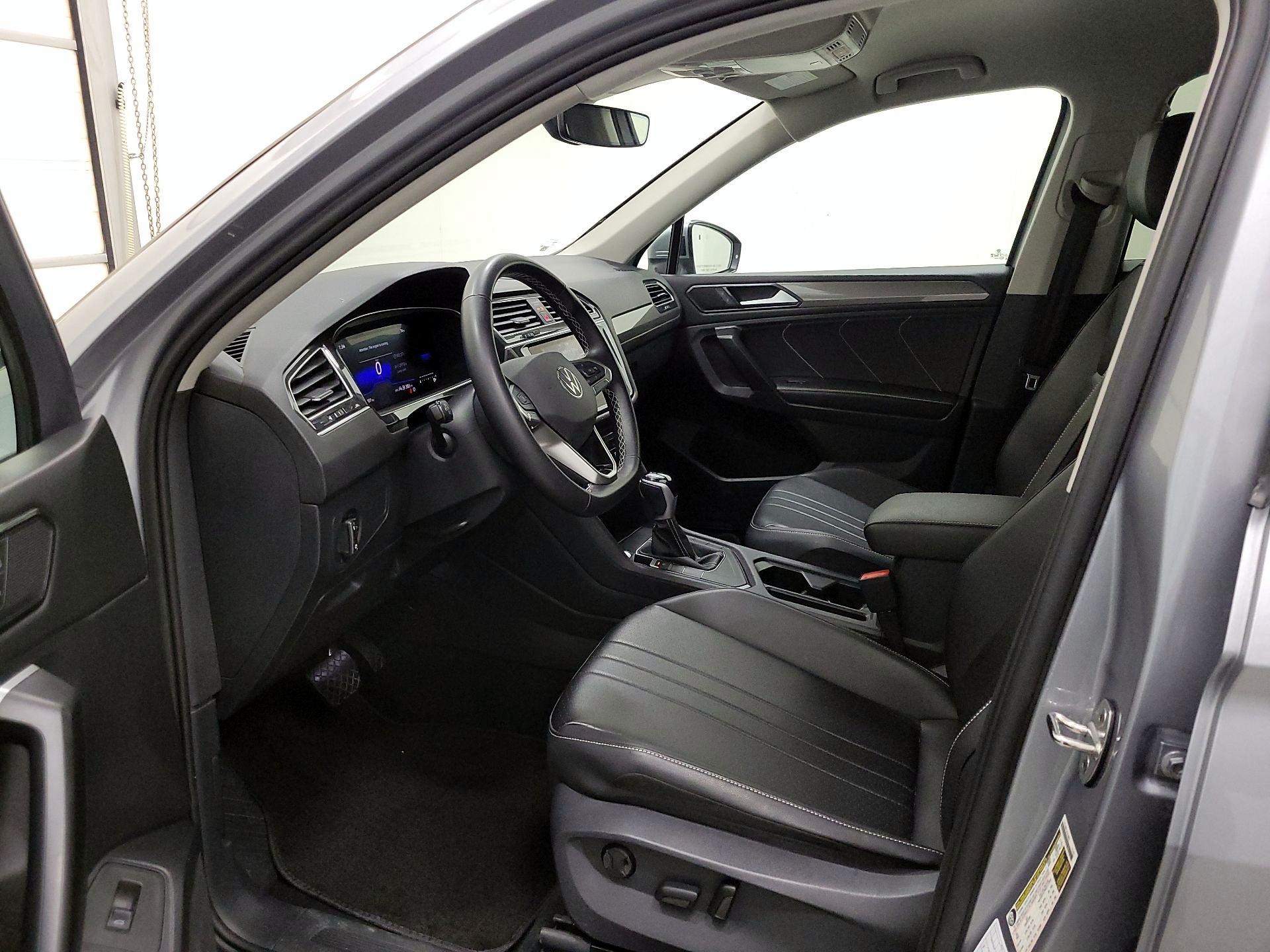 Thumbnail: 2024 Volkswagen Tiguan - 11