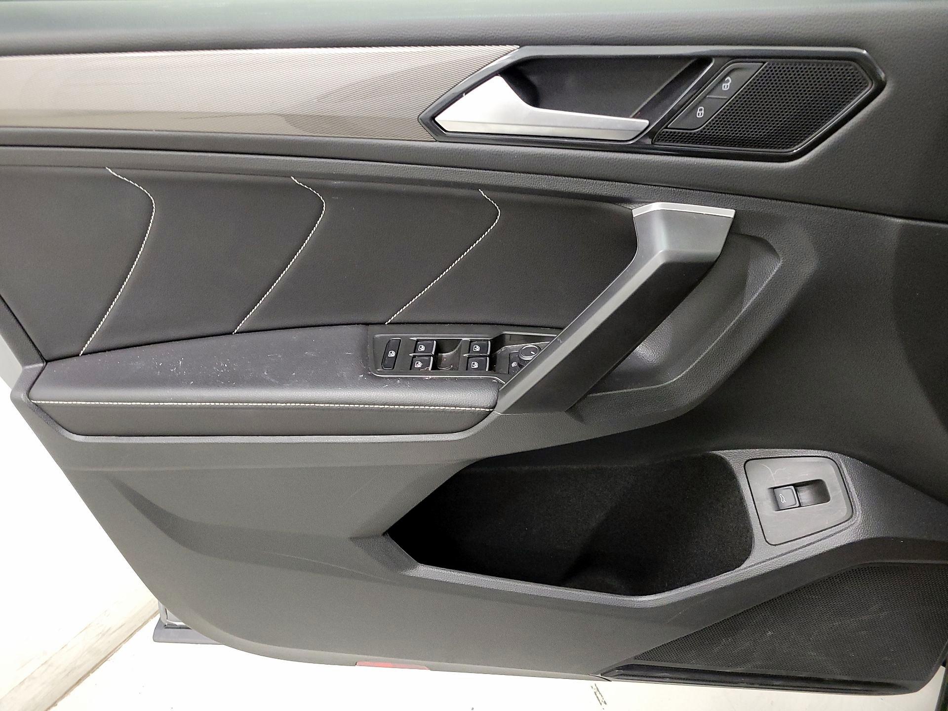 Thumbnail: 2024 Volkswagen Tiguan - 12