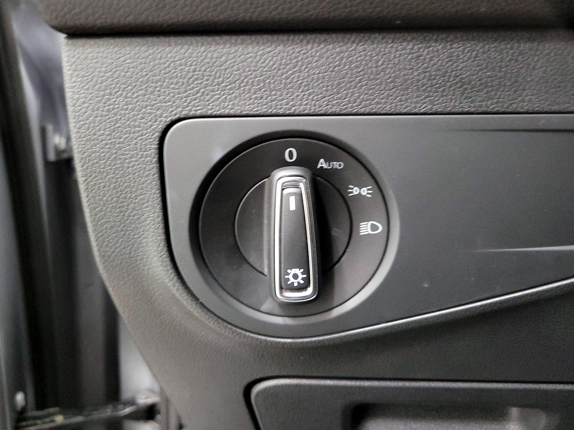 Thumbnail: 2024 Volkswagen Tiguan - 13