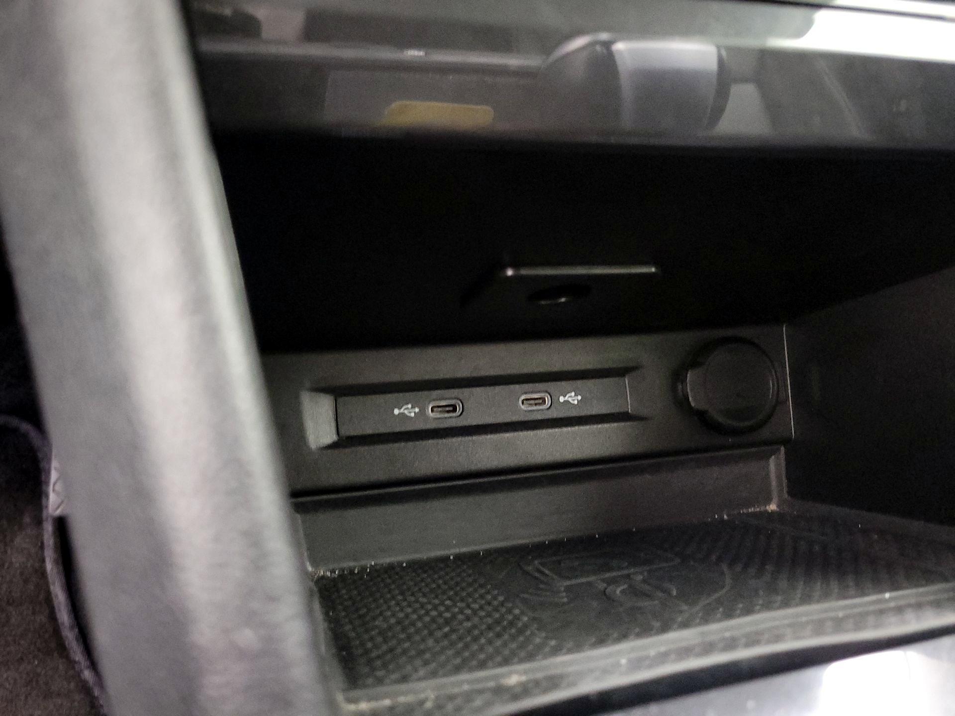 Thumbnail: 2024 Volkswagen Tiguan - 18