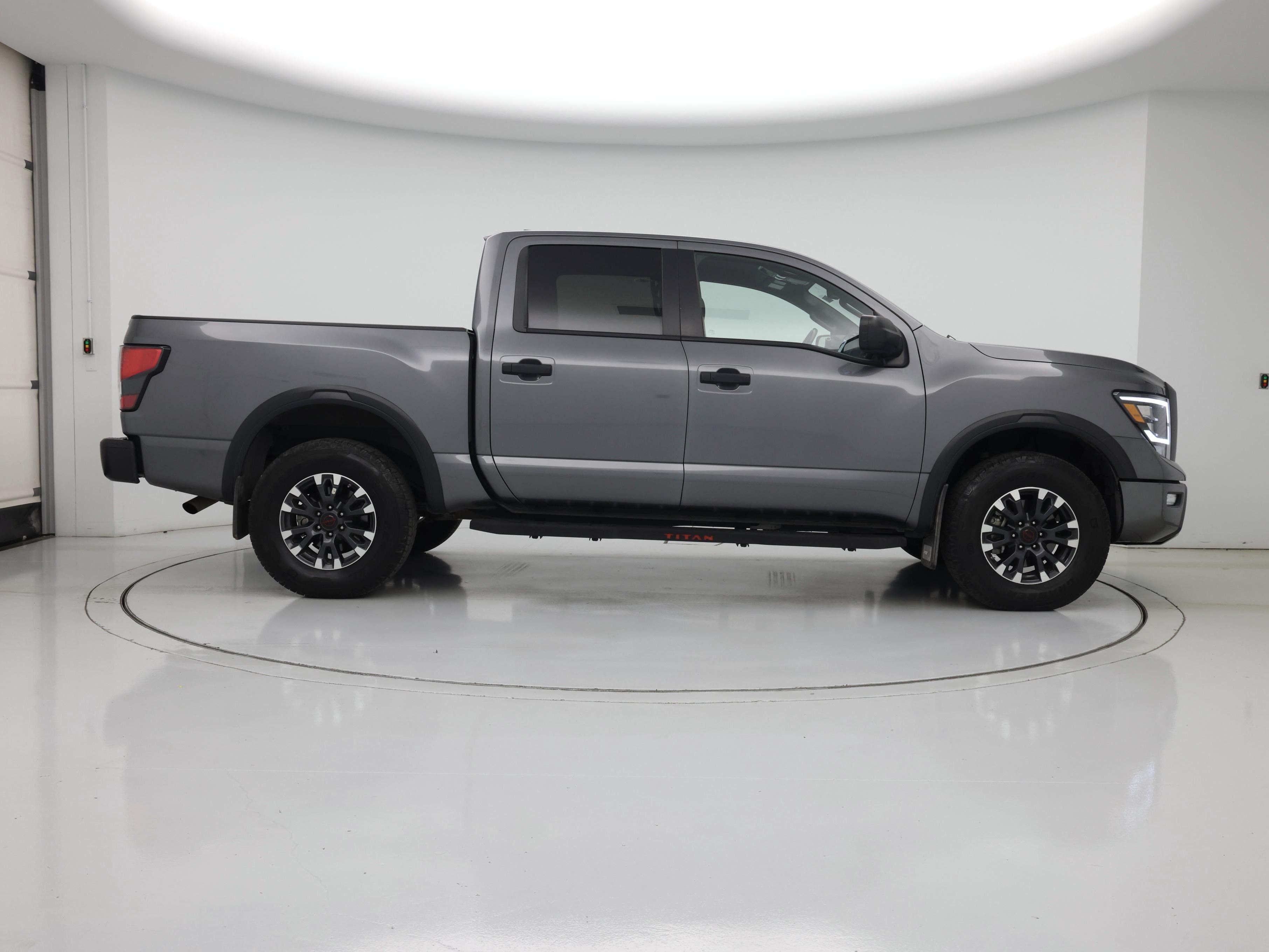 Thumbnail: 2023 Nissan Titan - 7