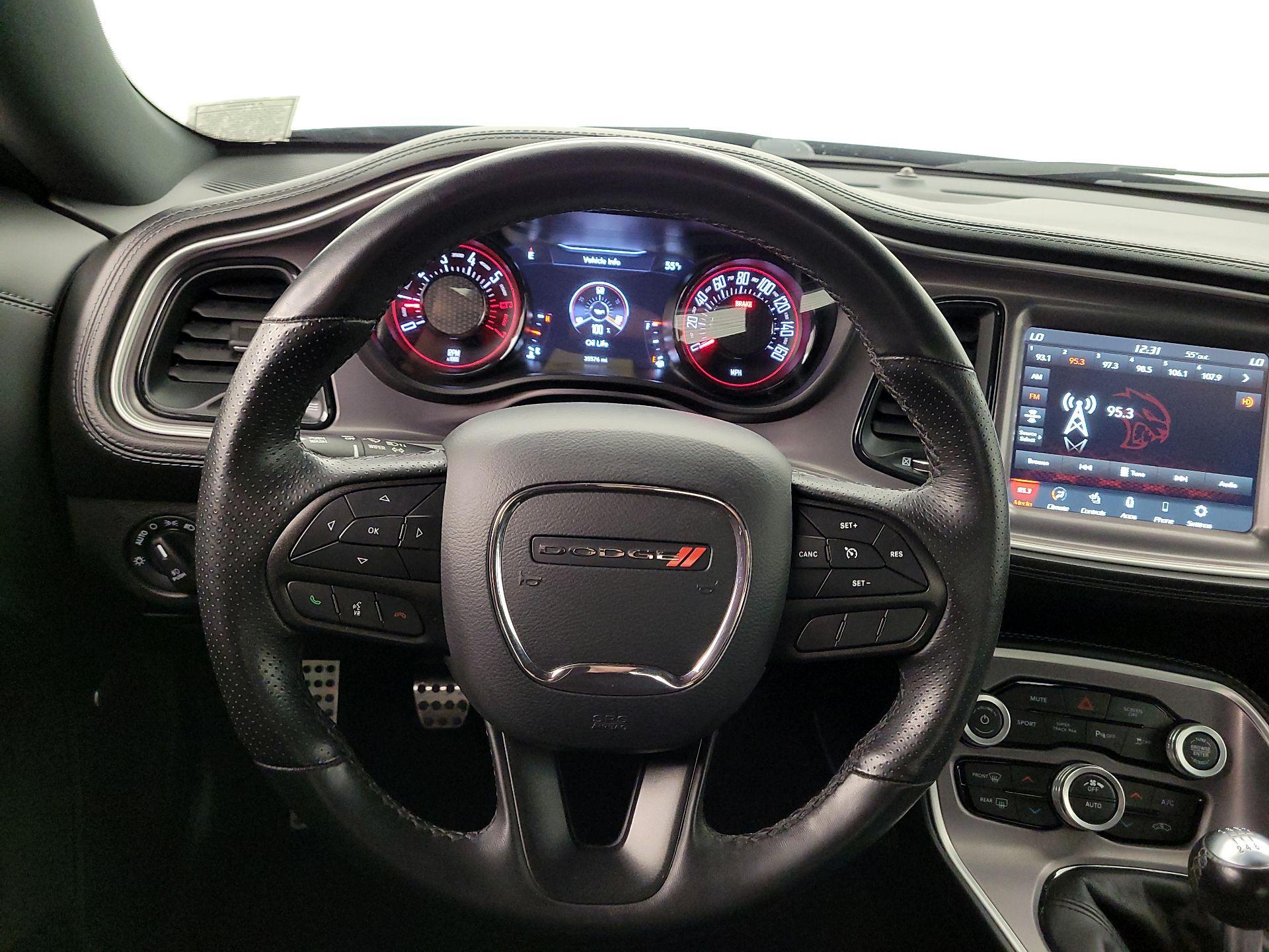 Thumbnail: 2022 Dodge Challenger - 10