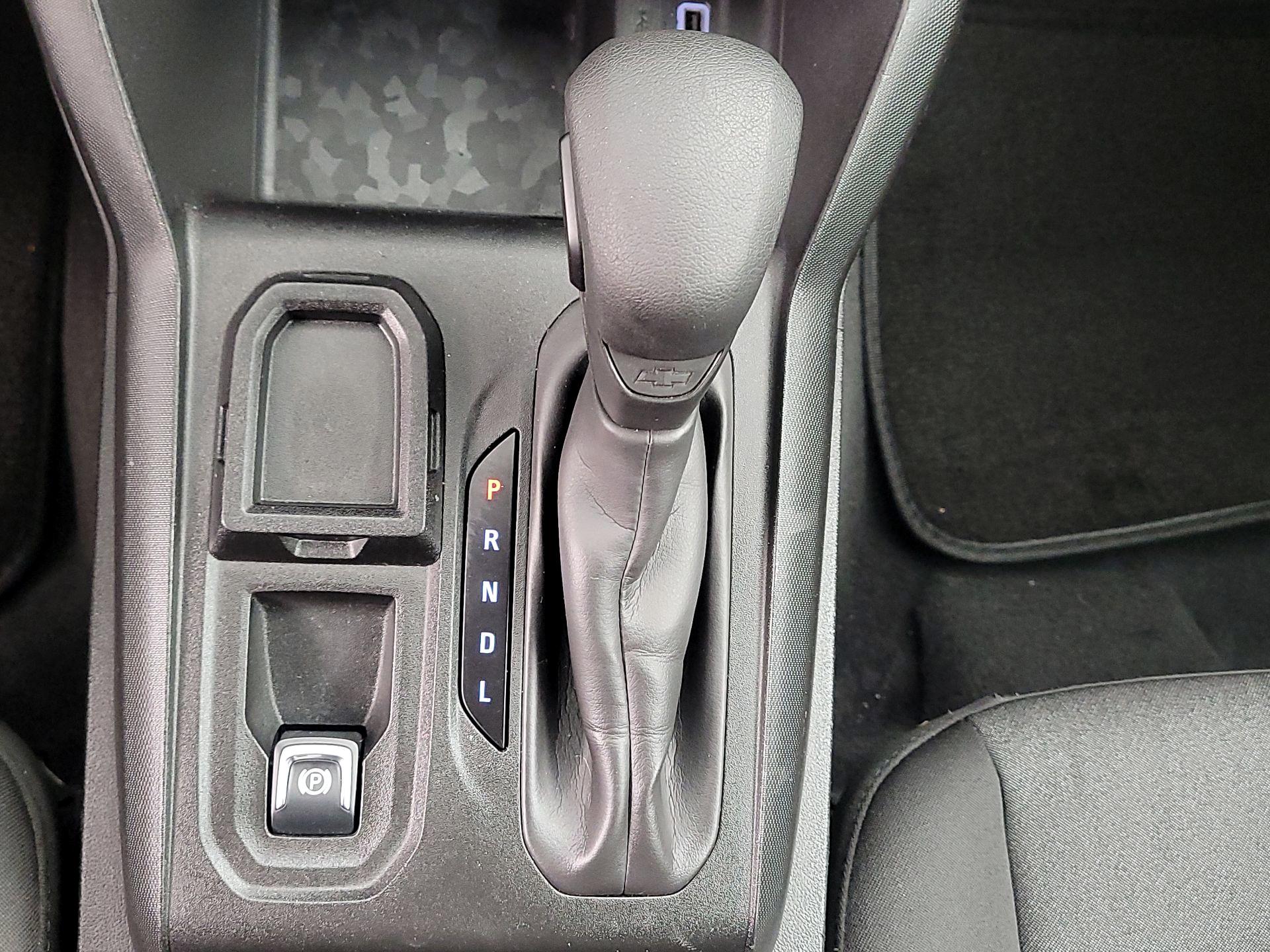 Thumbnail: 2024 Chevrolet Colorado - 17