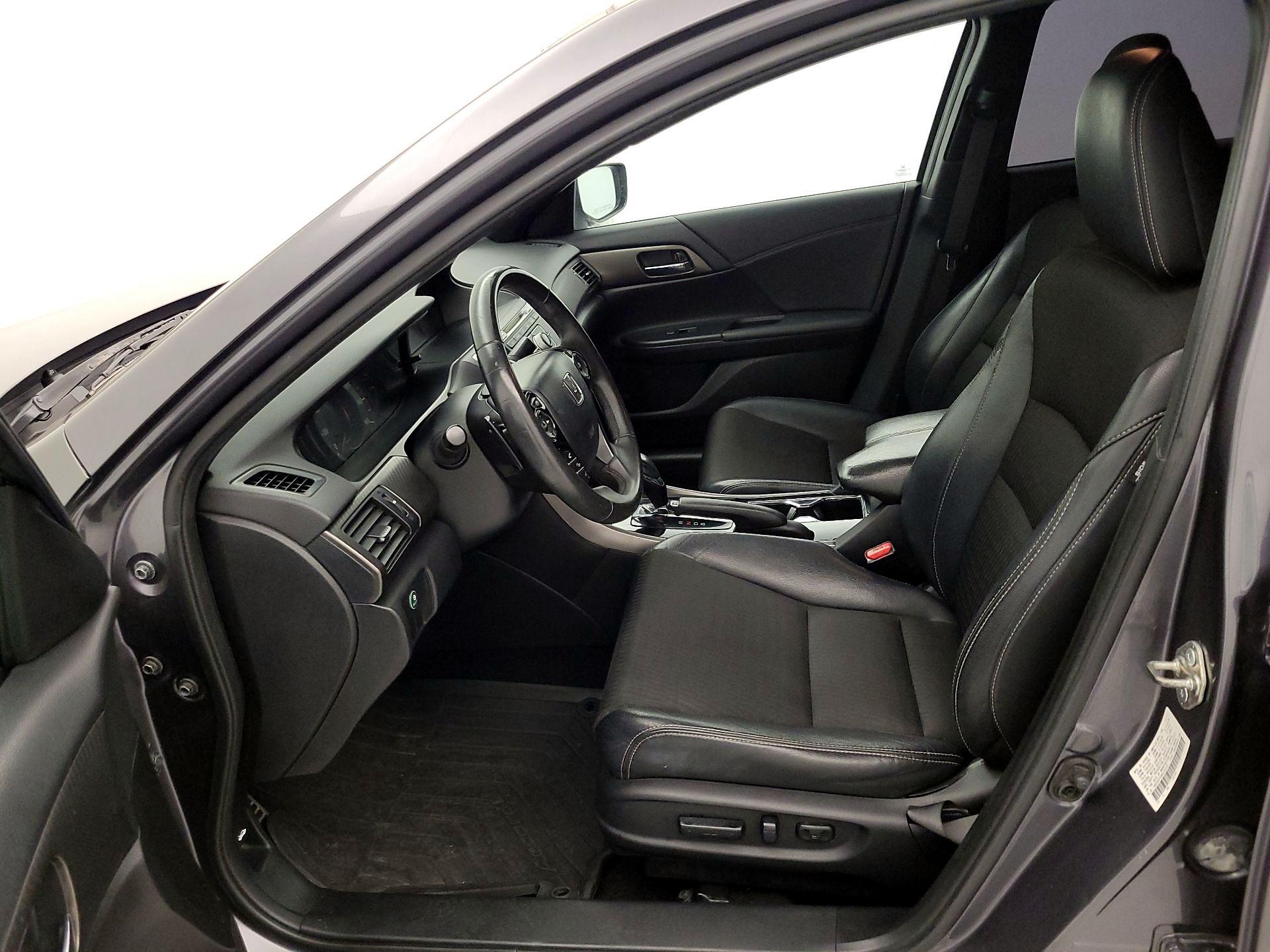 Thumbnail: 2017 Honda Accord - 11