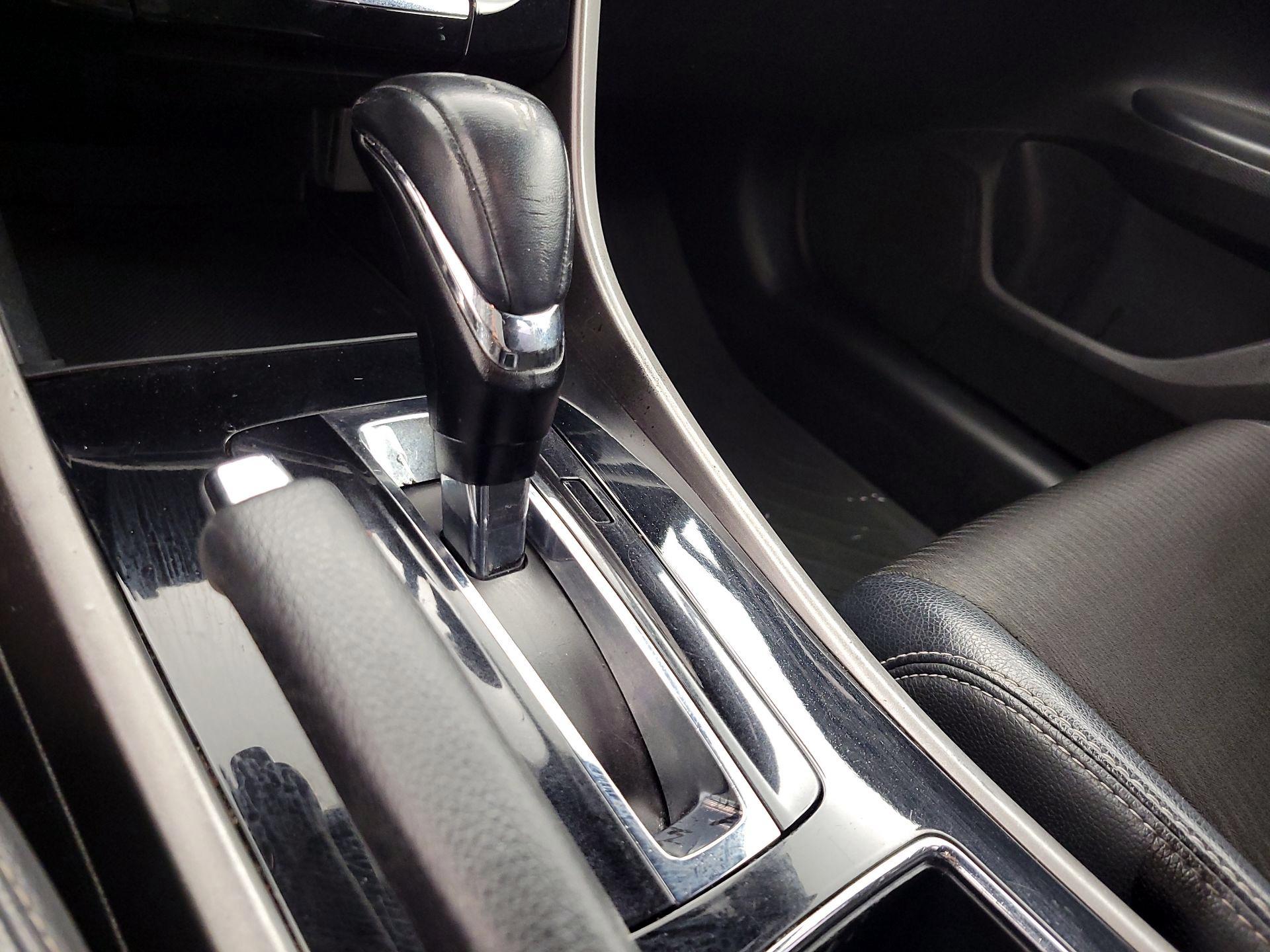 Thumbnail: 2017 Honda Accord - 17