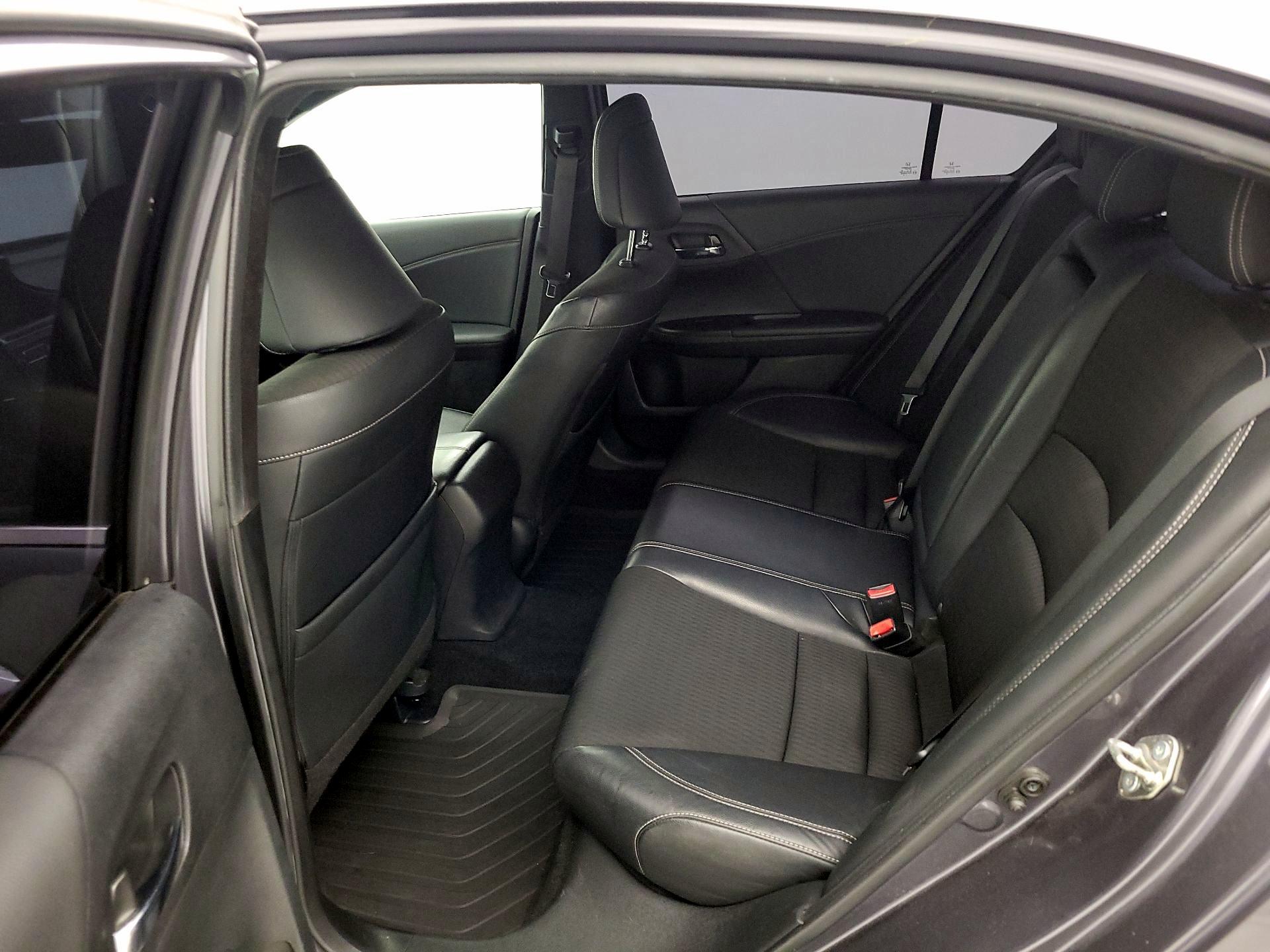 Thumbnail: 2017 Honda Accord - 18