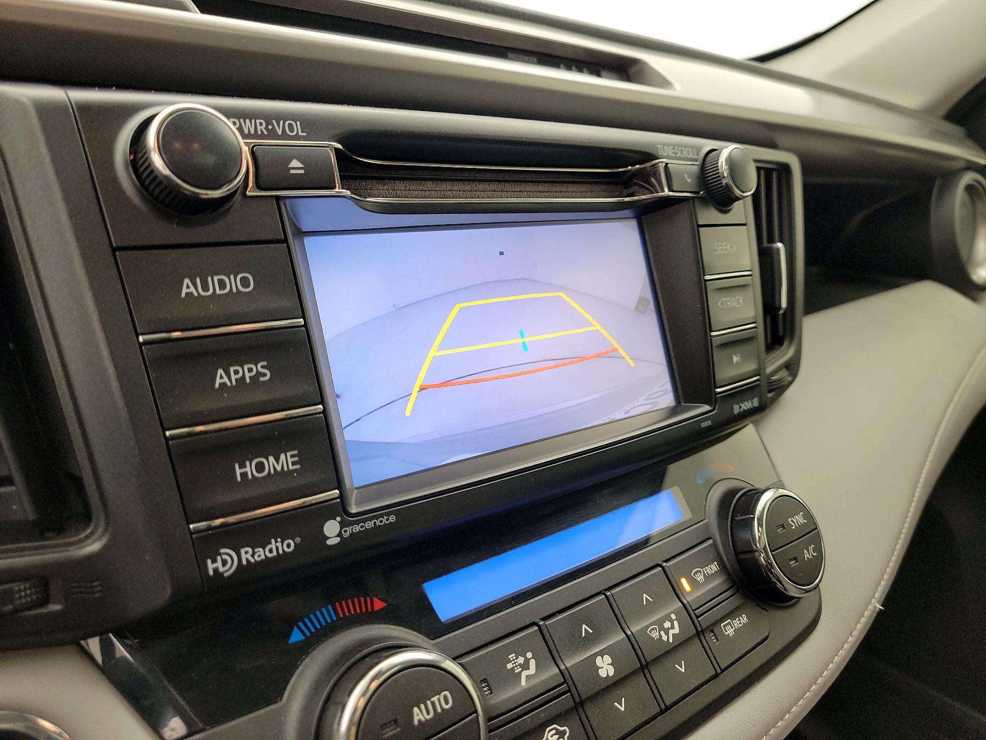 Thumbnail: 2018 Toyota RAV4 - 14