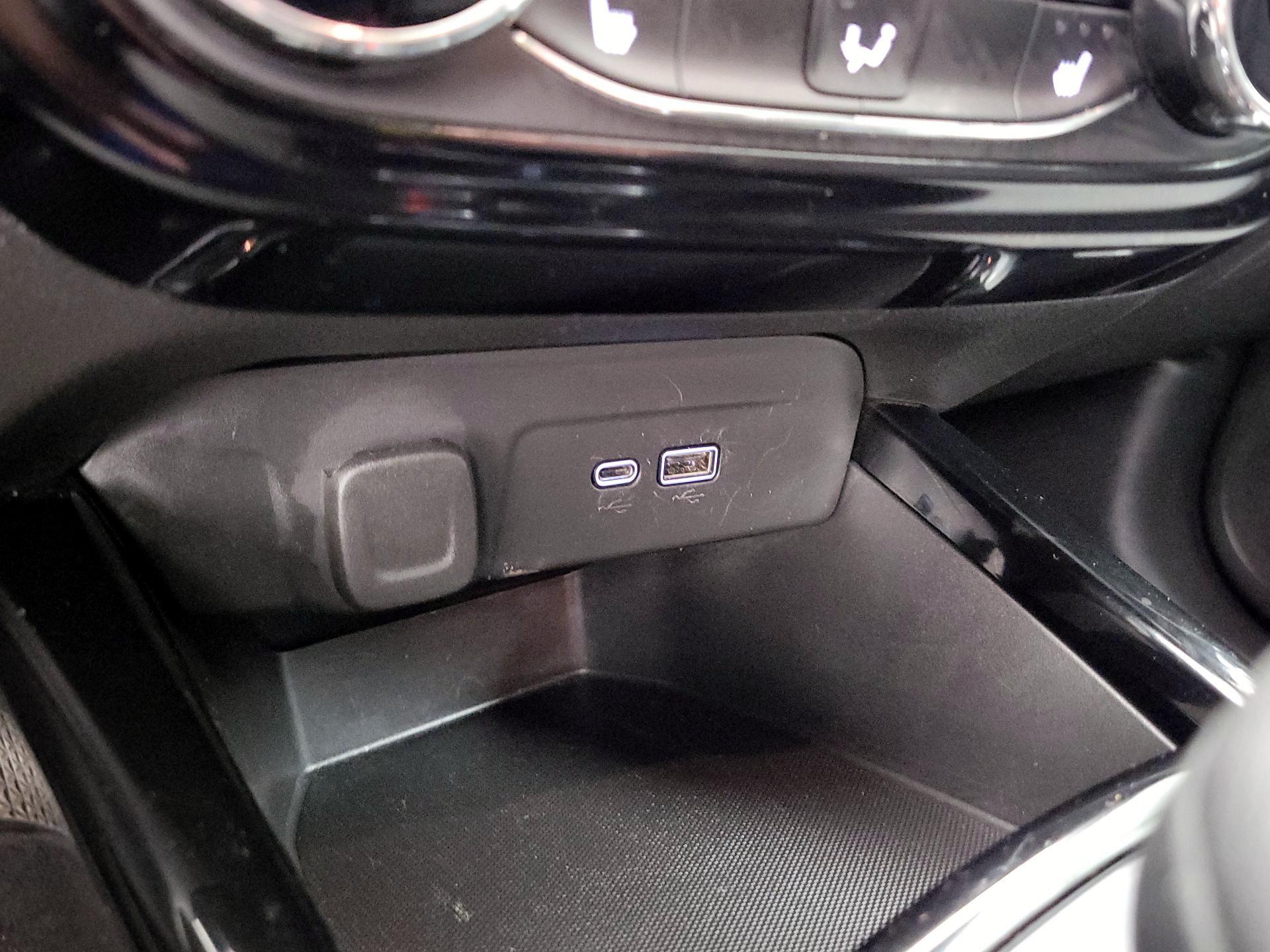 Thumbnail: 2024 Chevrolet Trax - 18