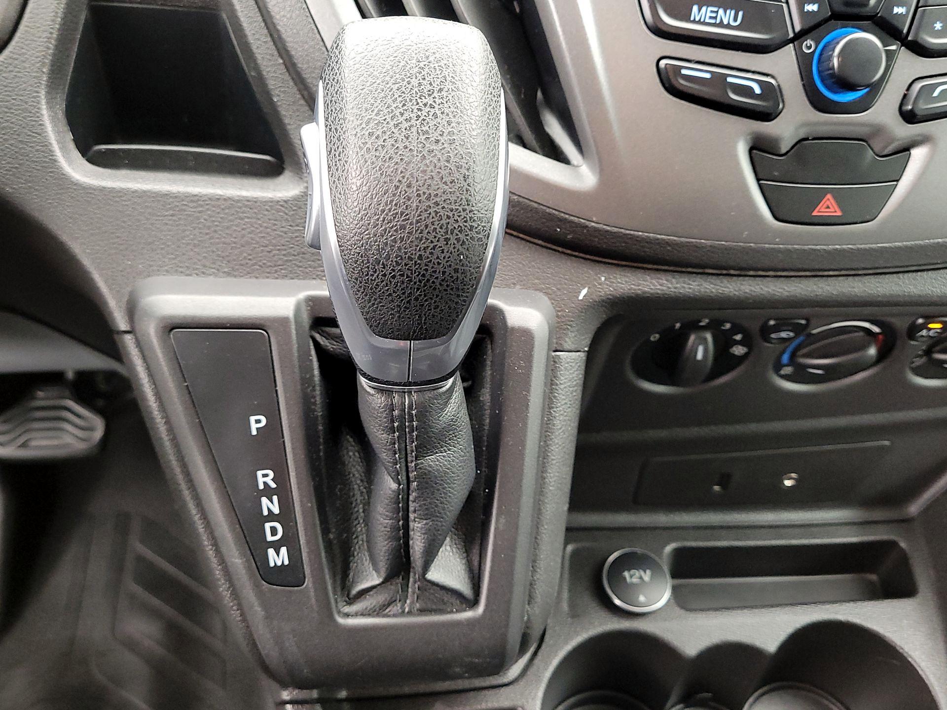 Thumbnail: 2016 Ford Transit Series - 17