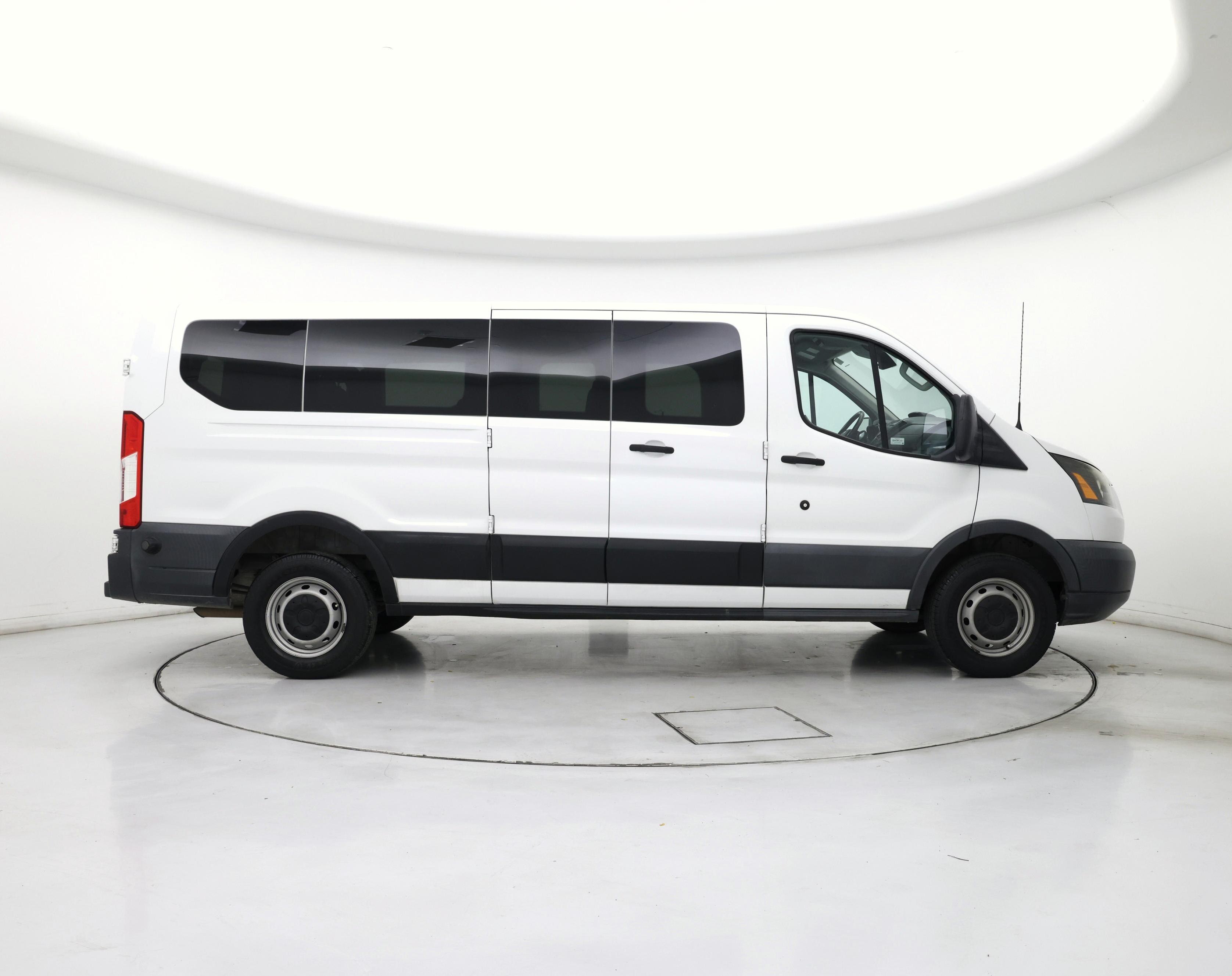 Thumbnail: 2016 Ford Transit Series - 7