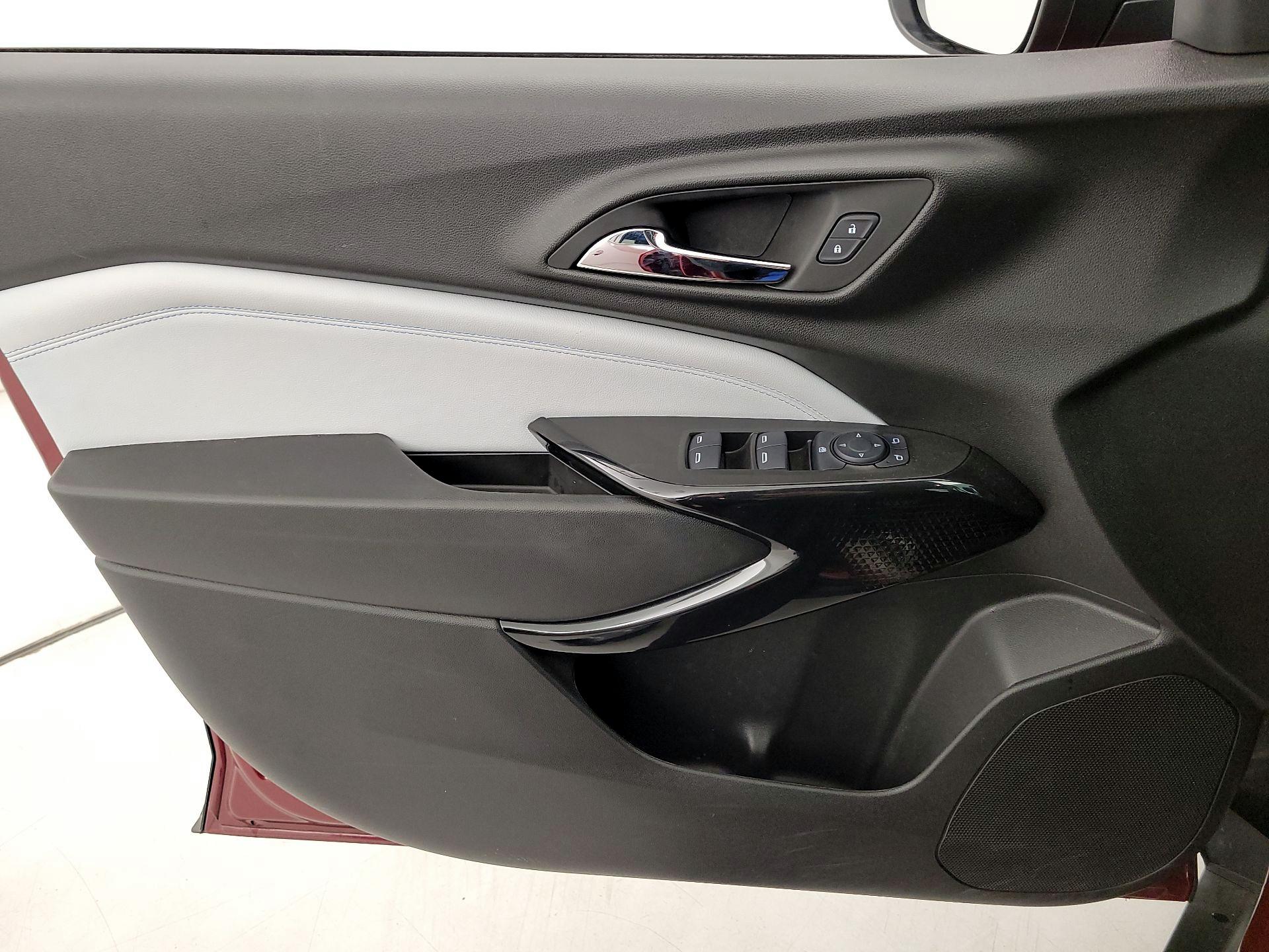 Thumbnail: 2025 Chevrolet Trax - 12