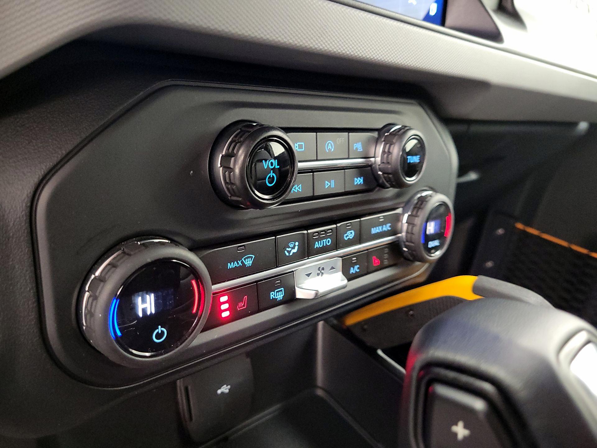 Thumbnail: 2023 Ford Bronco - 17