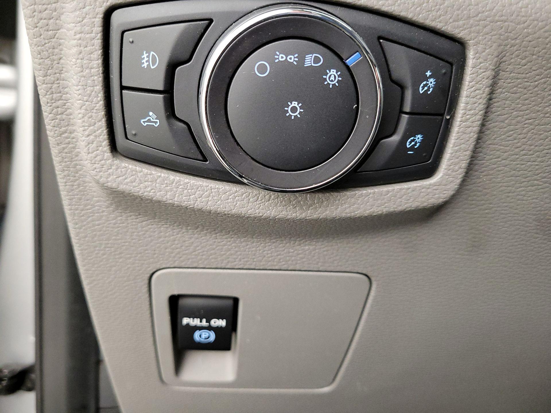 Thumbnail: 2018 Ford F-150 - 13