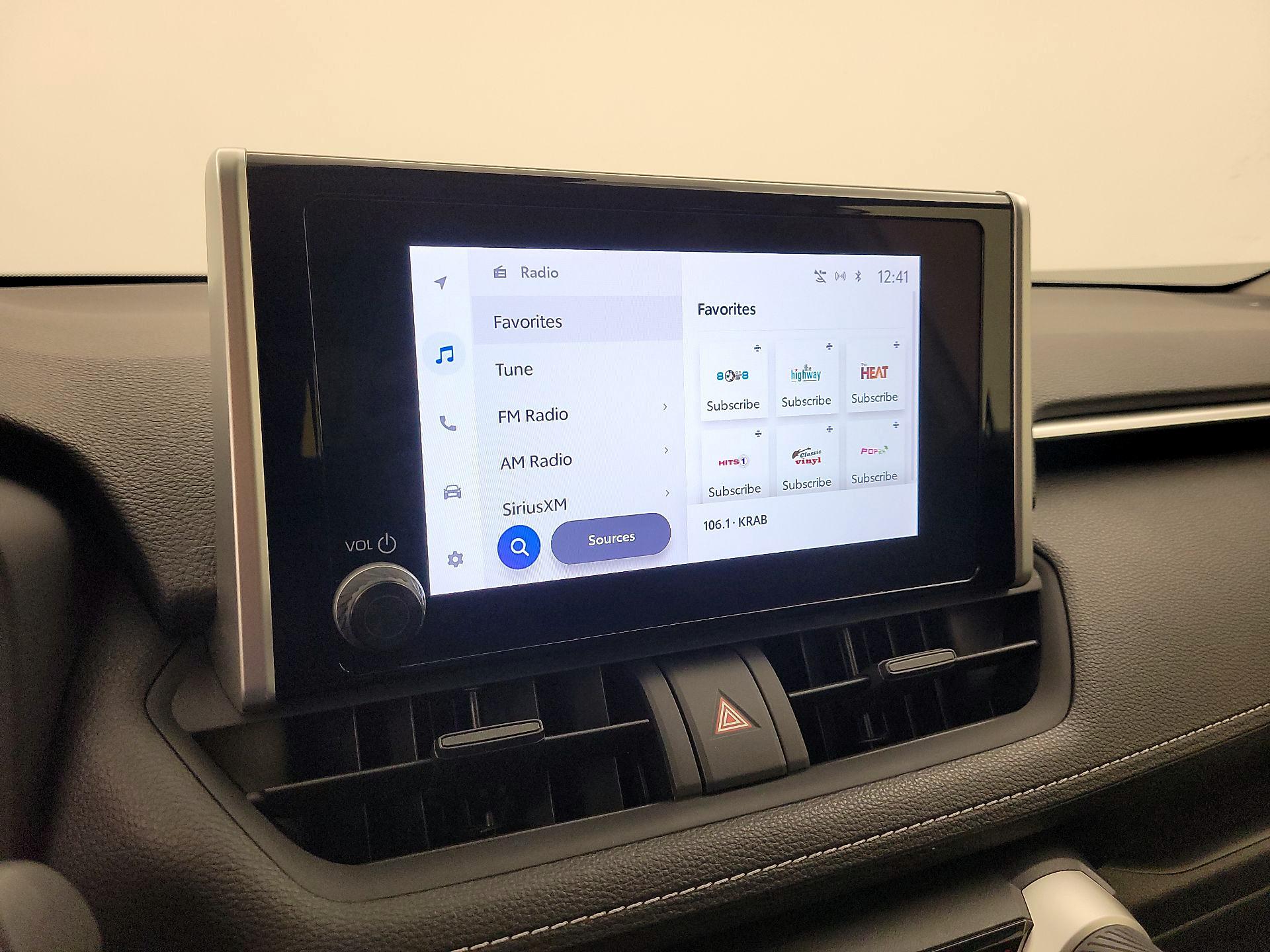 Thumbnail: 2023 Toyota RAV4 - 15