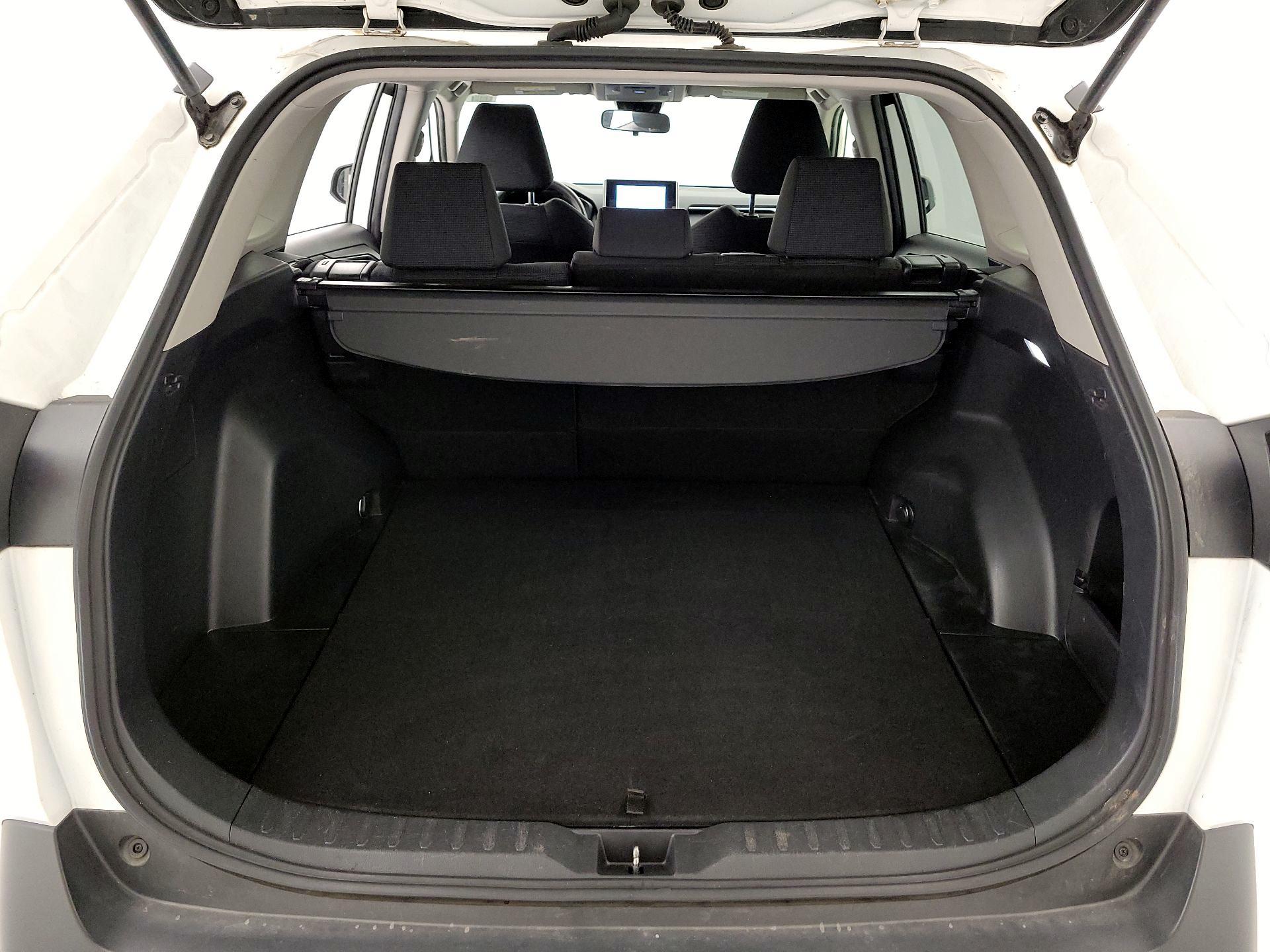 Thumbnail: 2023 Toyota RAV4 - 20