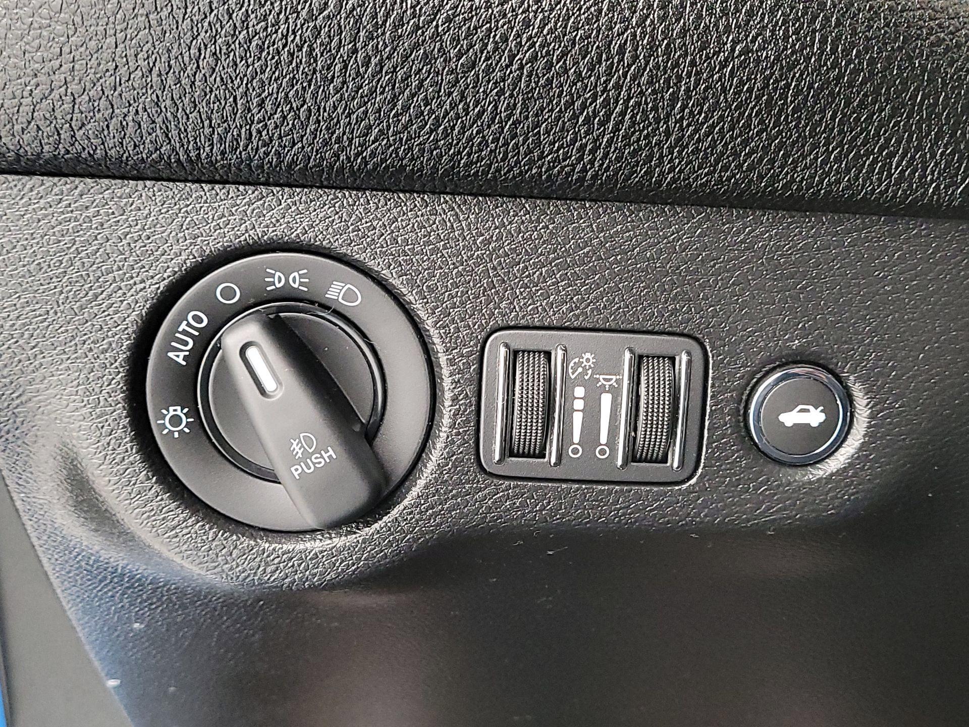 Thumbnail: 2019 Dodge Challenger - 13