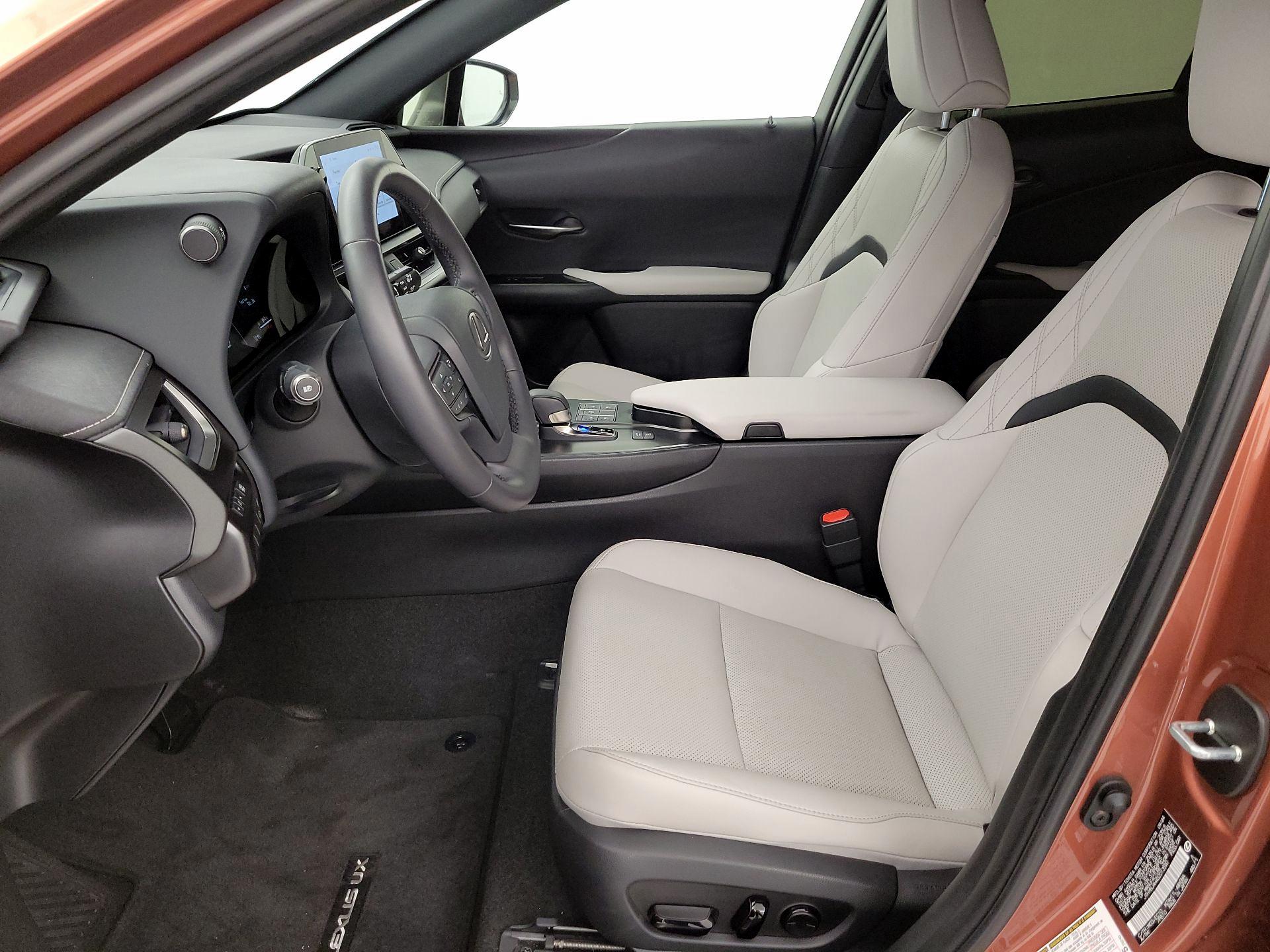 Thumbnail: 2025 Lexus UX - 11