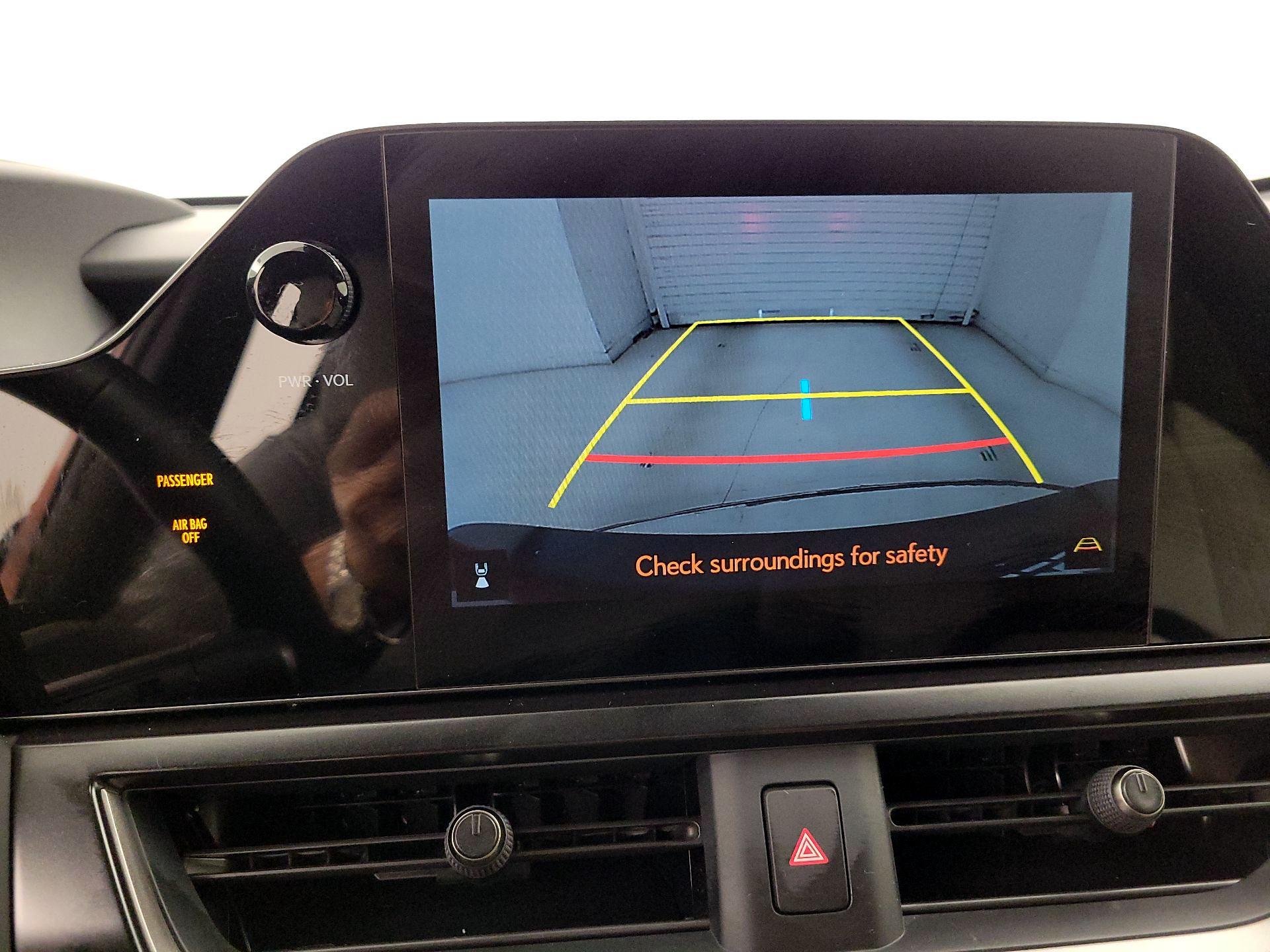 Thumbnail: 2025 Lexus UX - 14