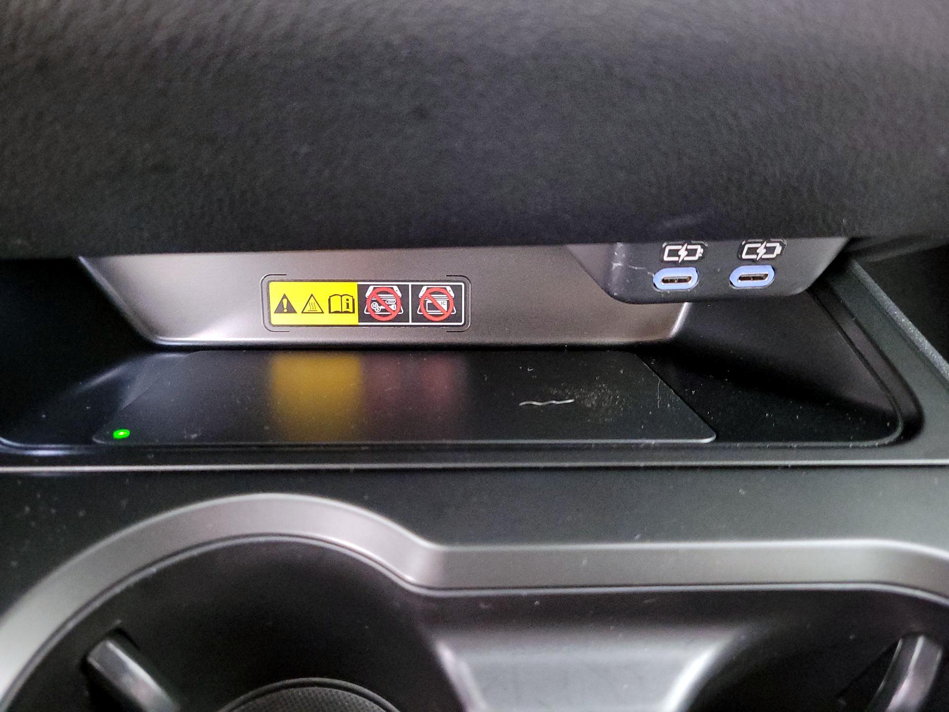 Thumbnail: 2025 Lexus UX - 18