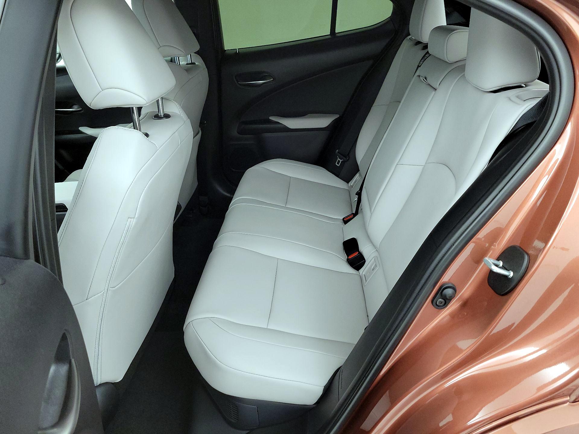 Thumbnail: 2025 Lexus UX - 20