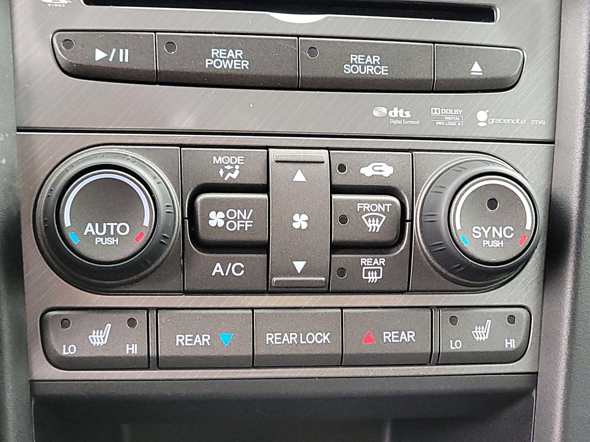 Thumbnail: 2014 Honda Pilot - 16